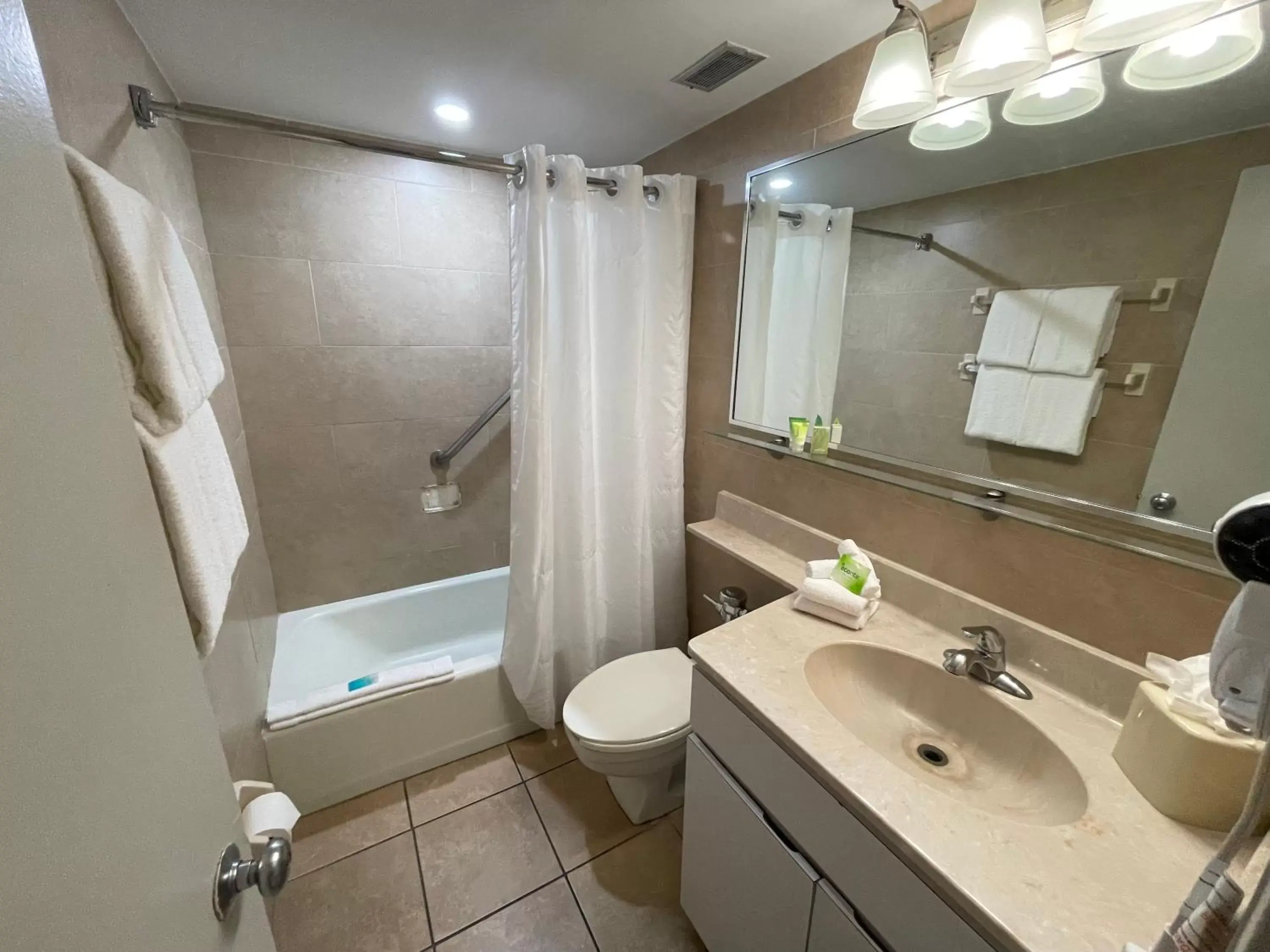 ESJ Towers ESJ Towers