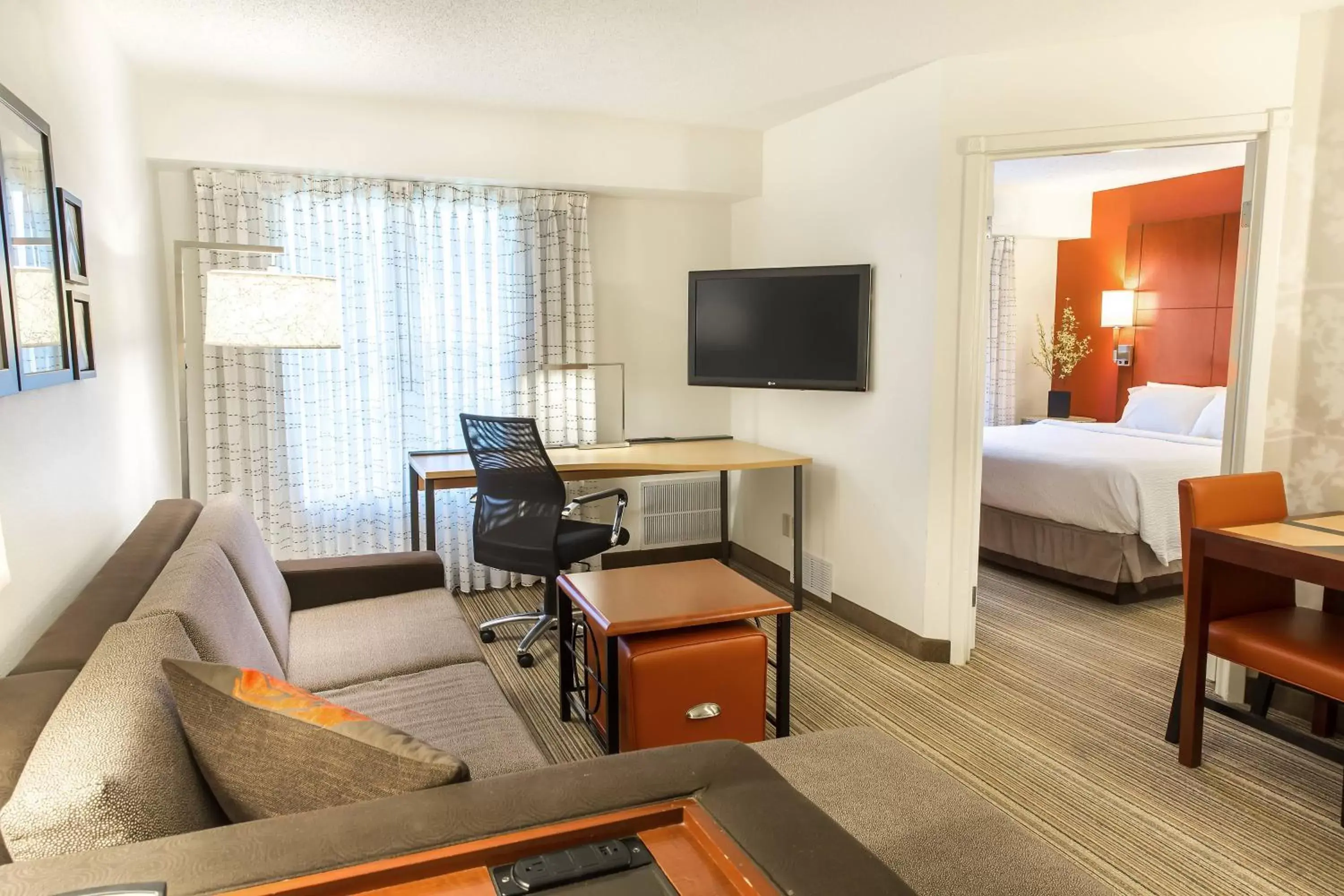 Bedroom, Seating Area in Residence Inn Sioux Falls