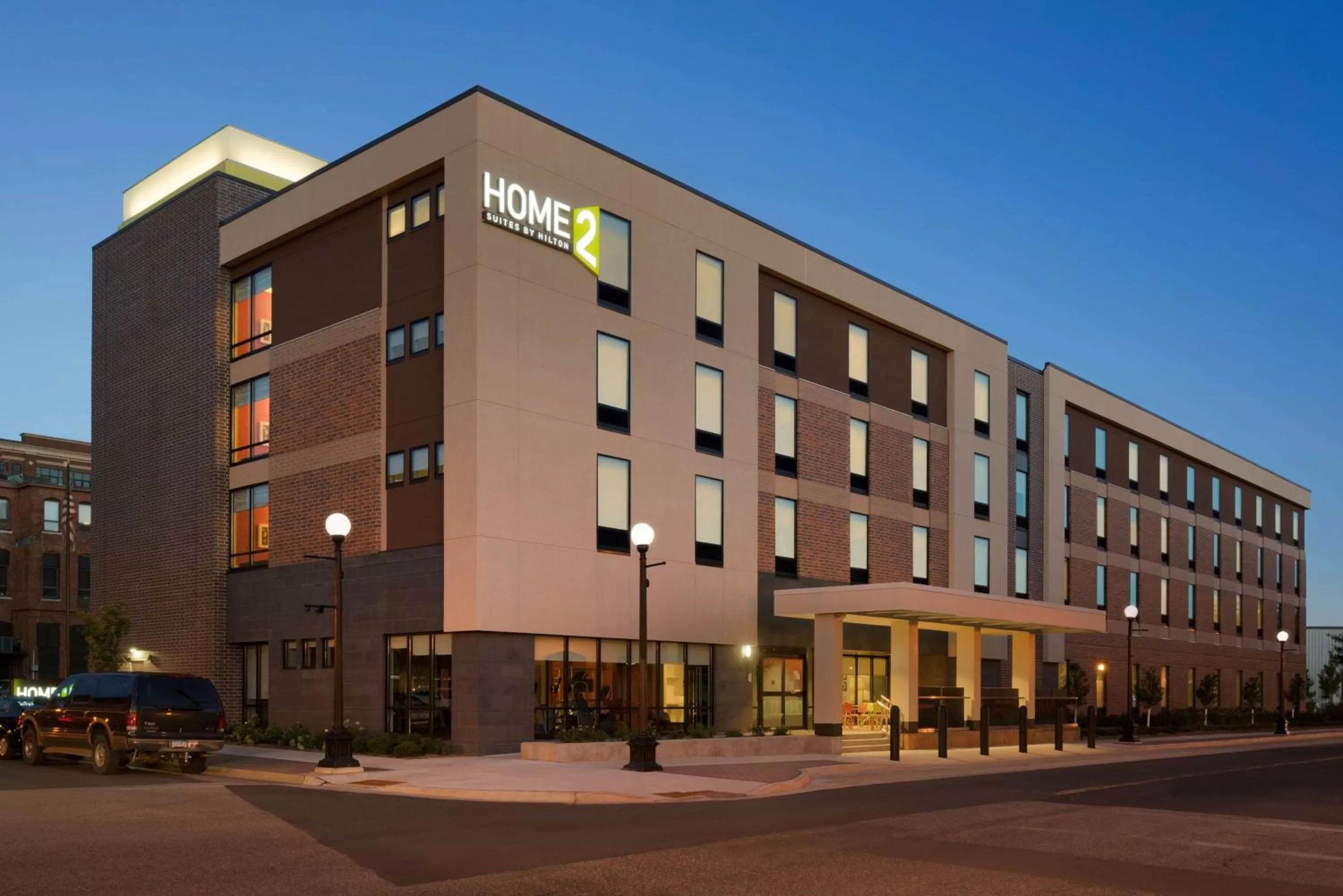 Property building in Home2 Suites By Hilton La Crosse