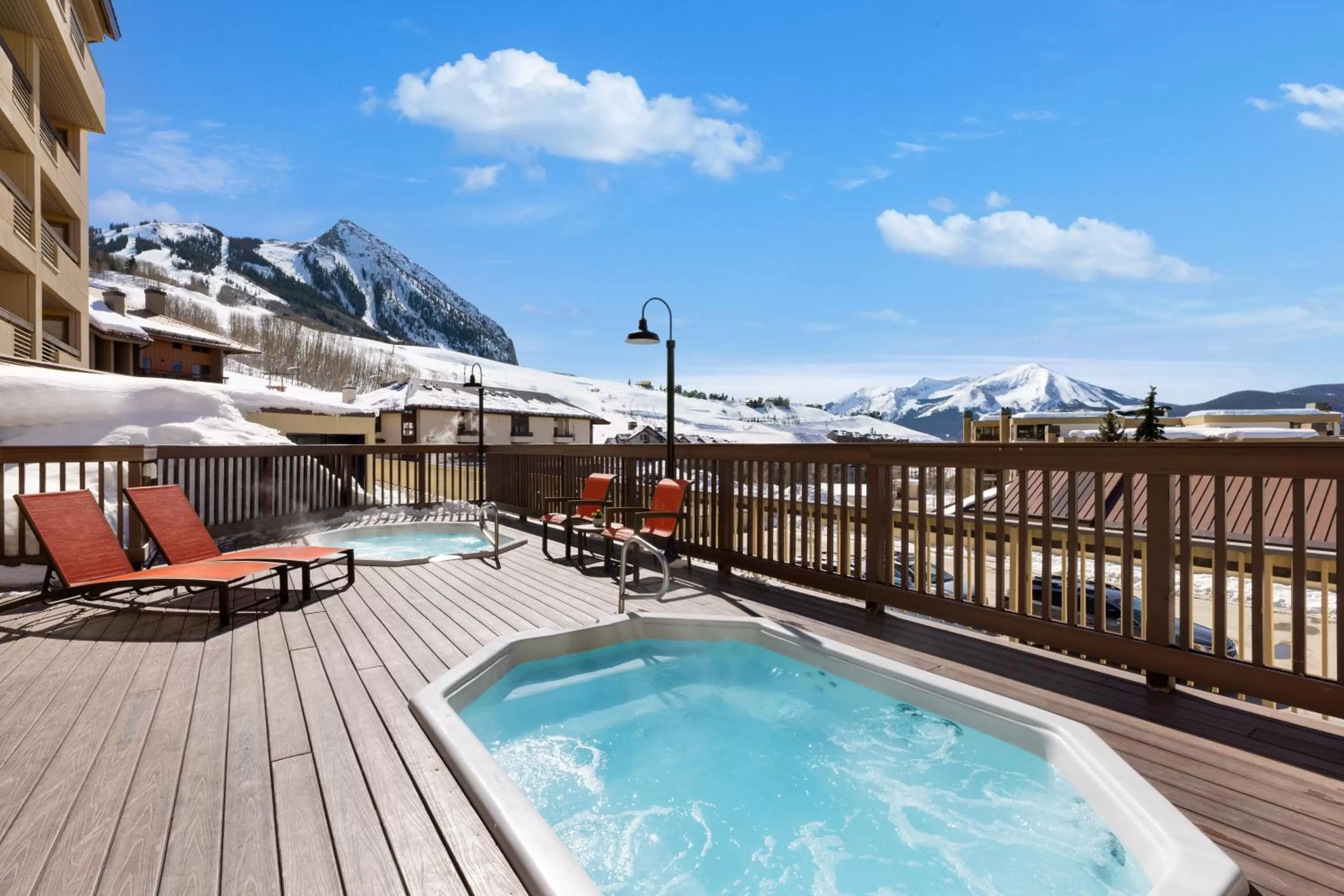 Hot Tub in Elevation Hotel & Spa