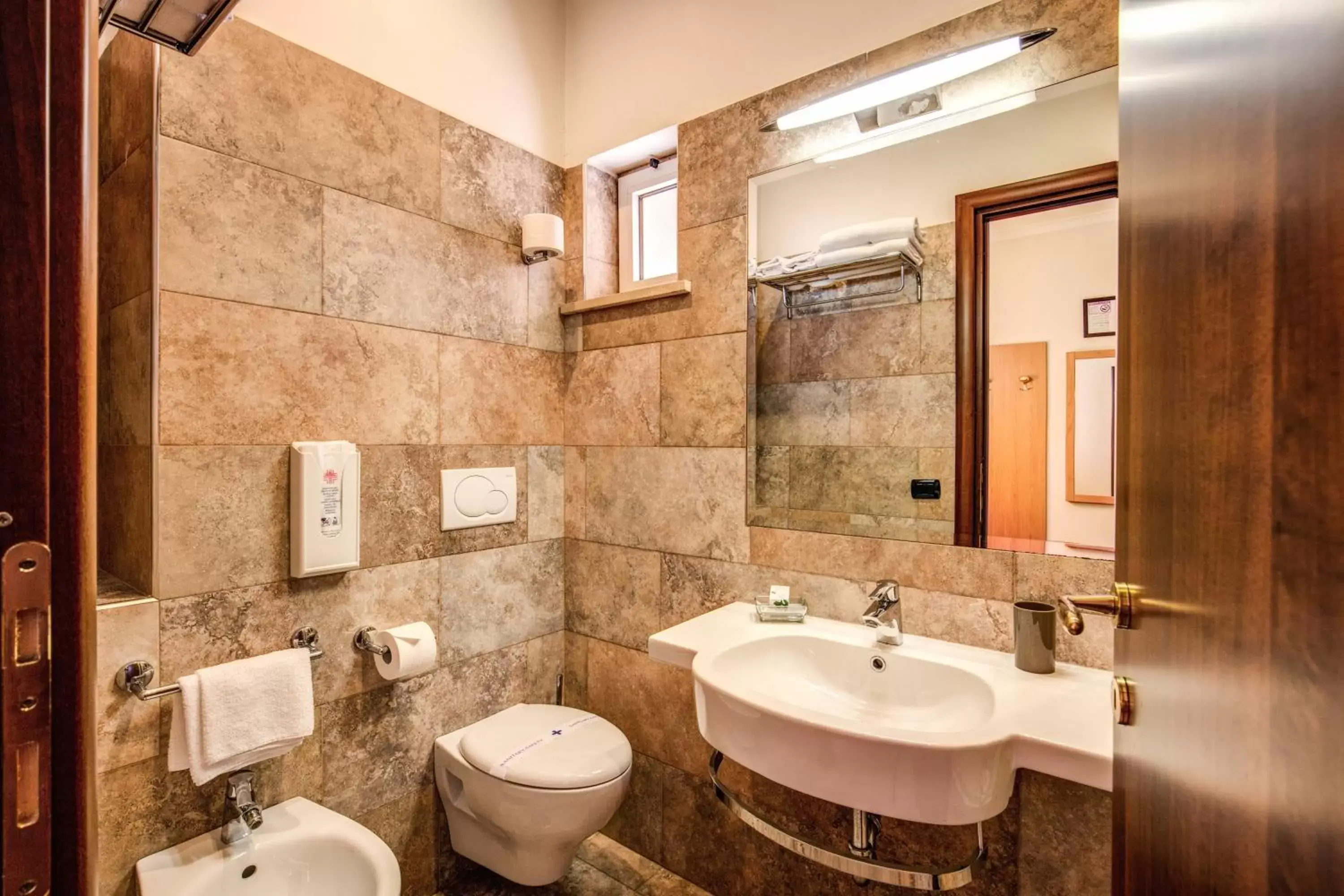 Shower, Bathroom in Hotel Roma Tiburtina Metro