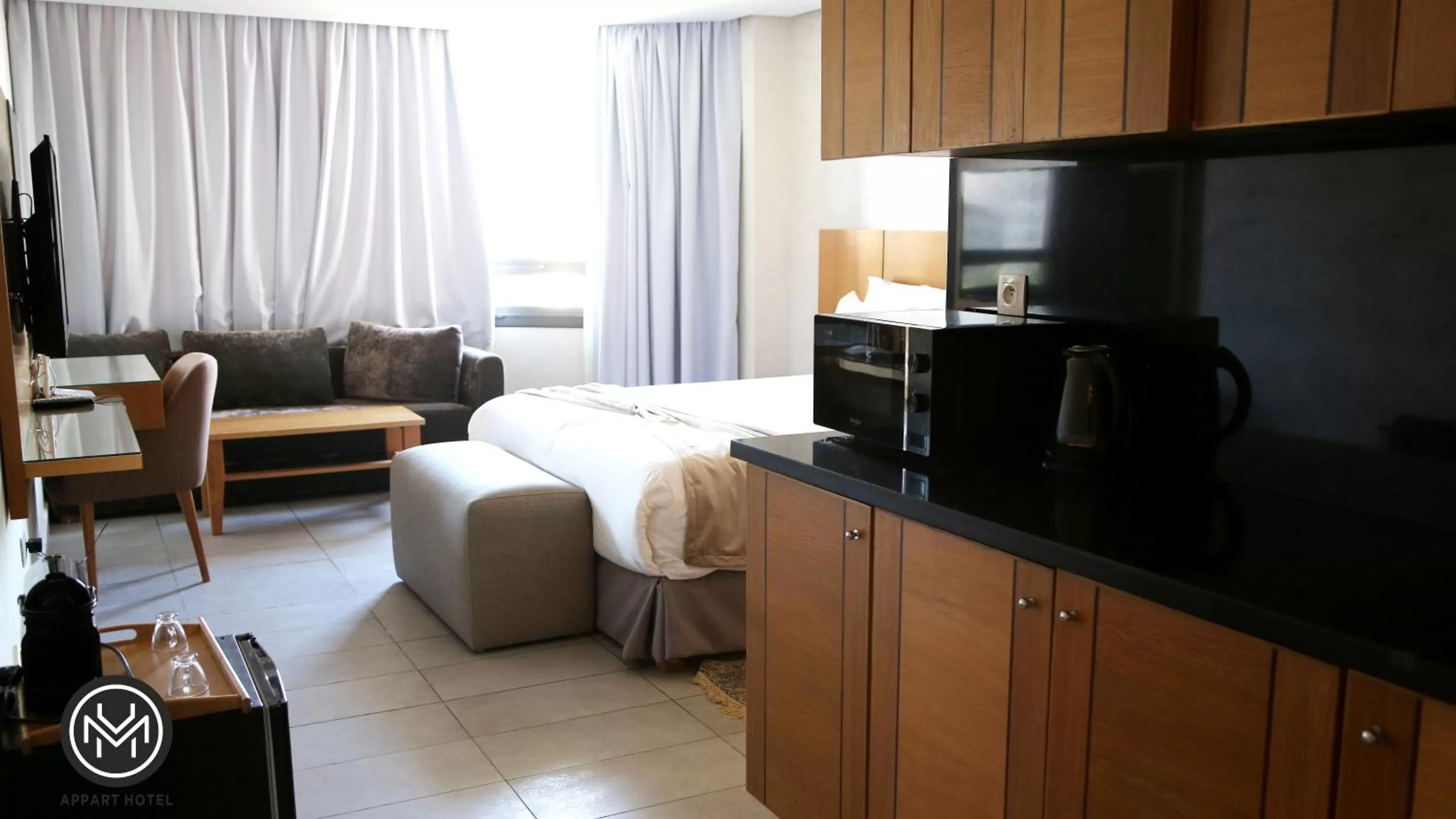 Bed, Kitchen/Kitchenette in Maarif Home Casablanca