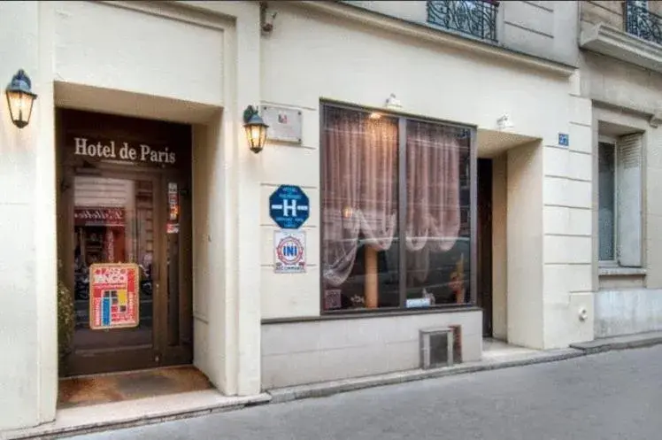Facade/entrance in Hotel De Paris
