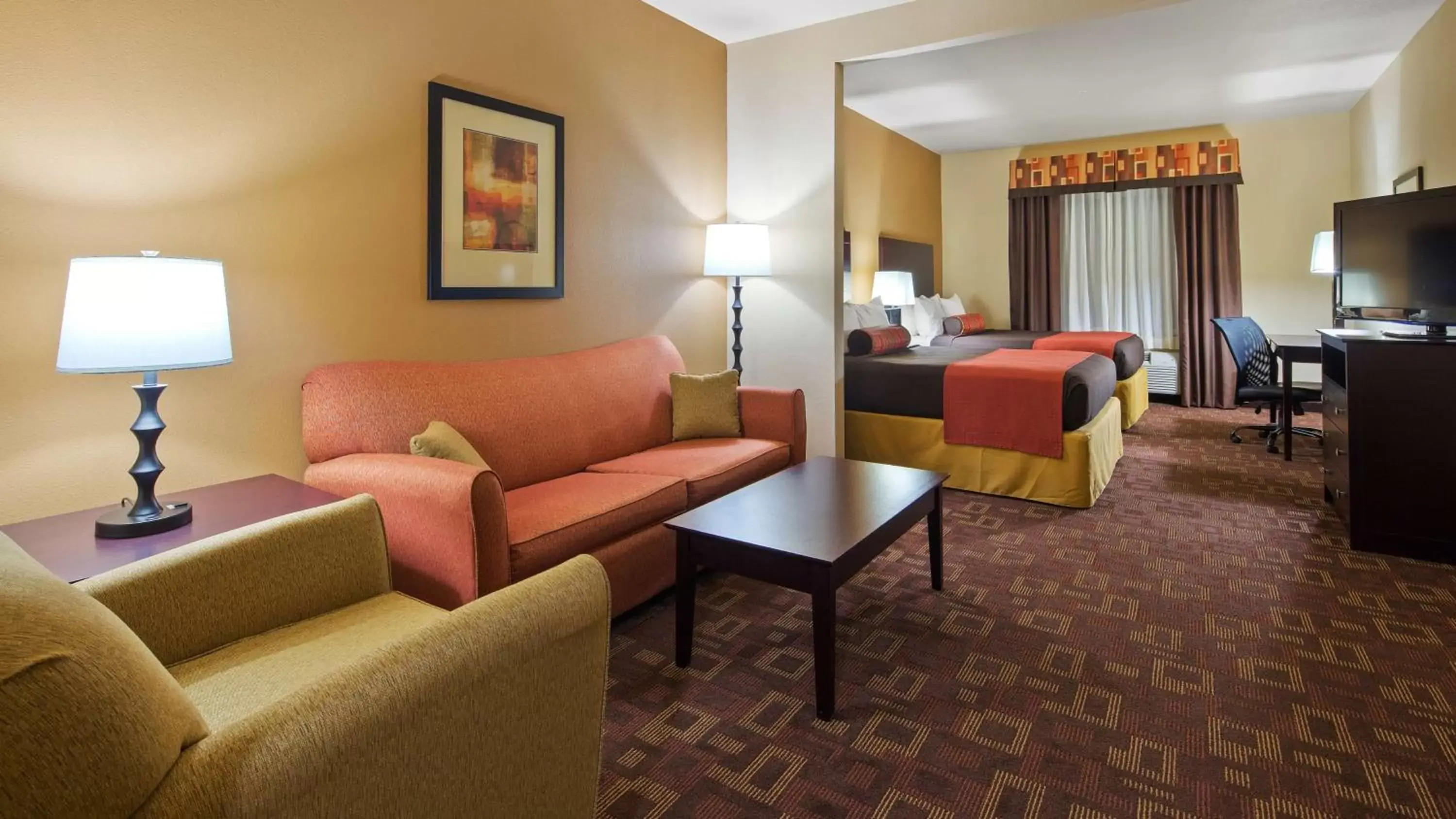 Photo of the whole room, Seating Area in Best Western Plus Goliad Inn & Suites