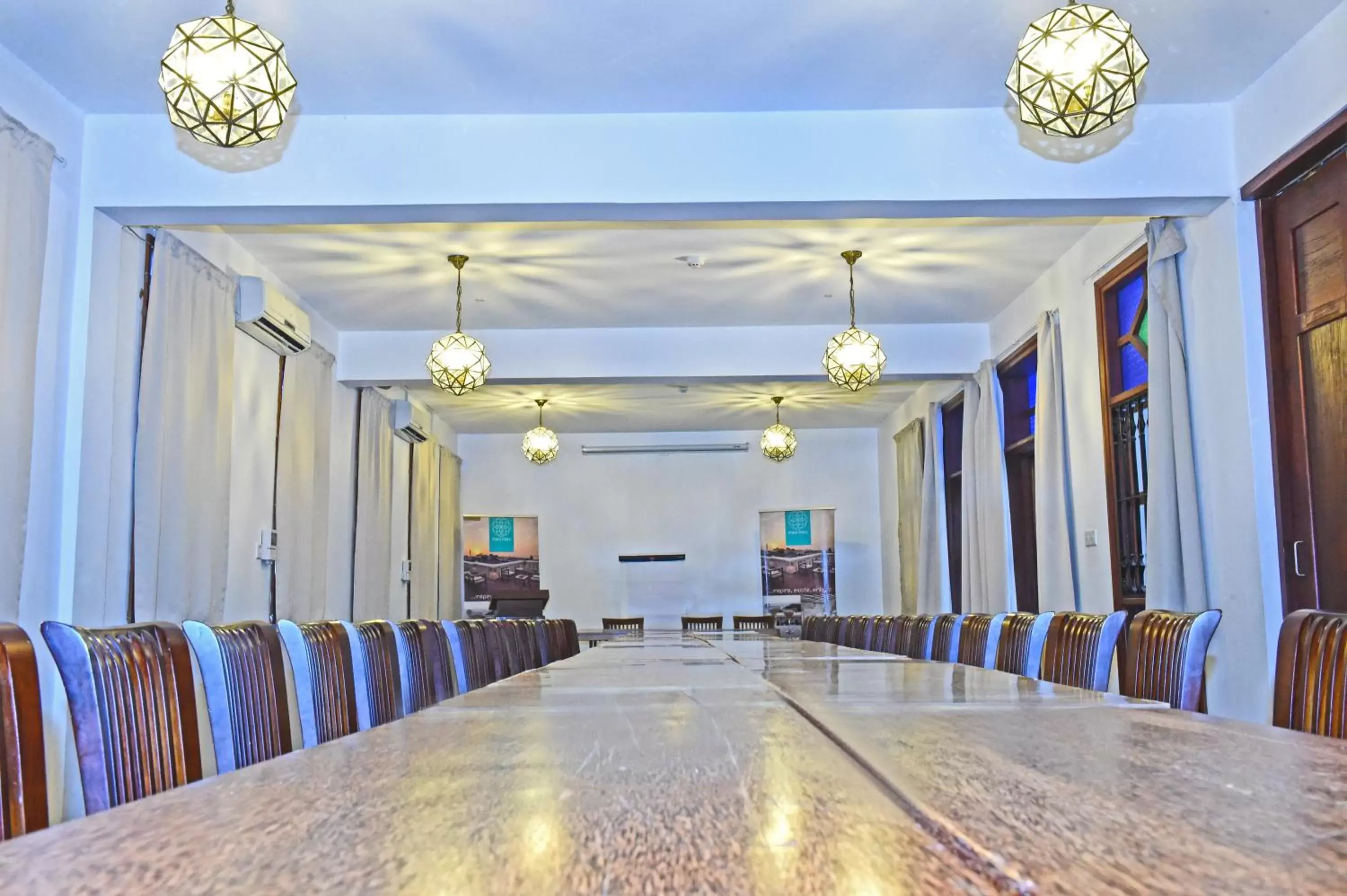 Meeting/conference room in Maru Maru Hotel