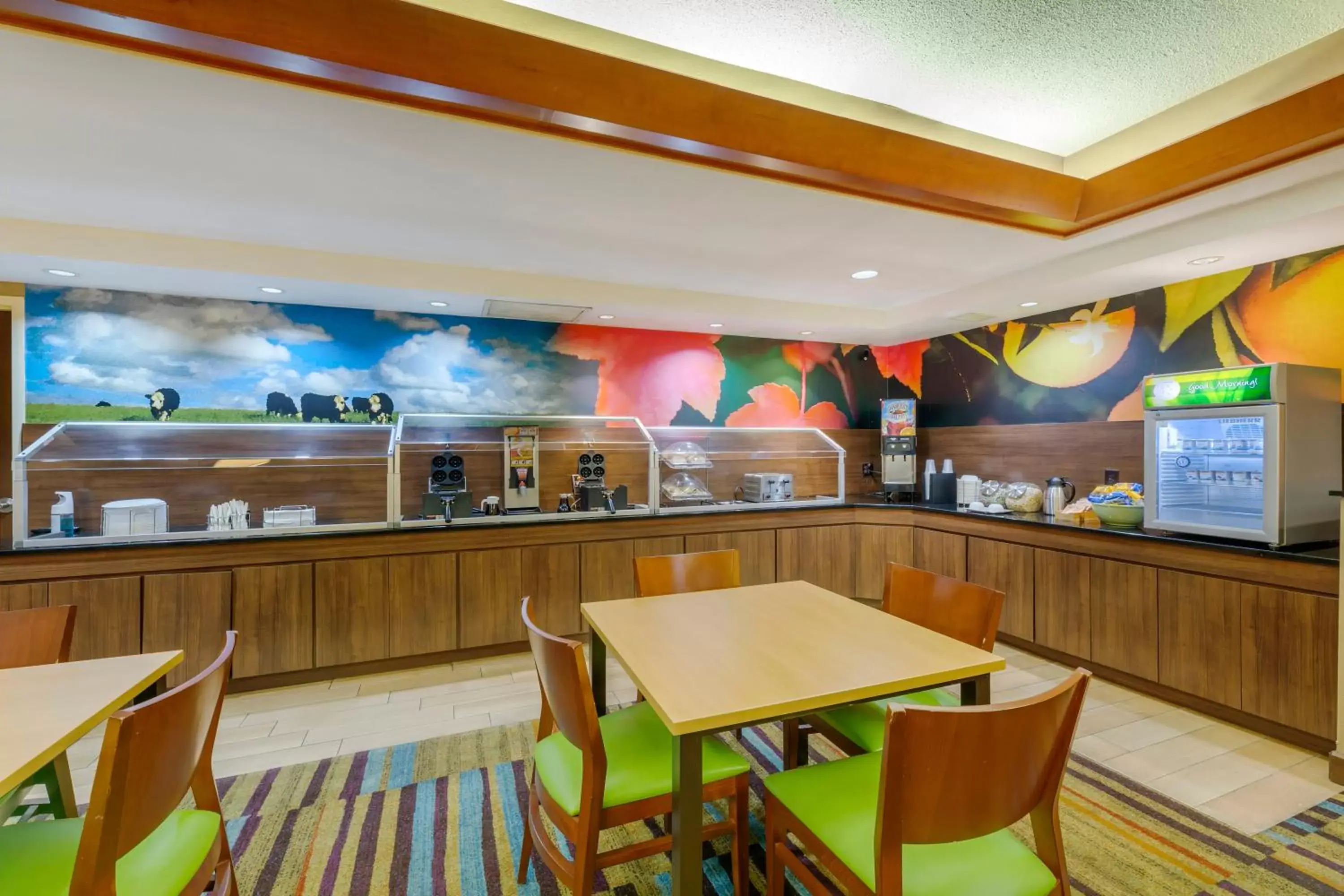 Breakfast, Restaurant/Places to Eat in Quality Inn & Suites Sandusky