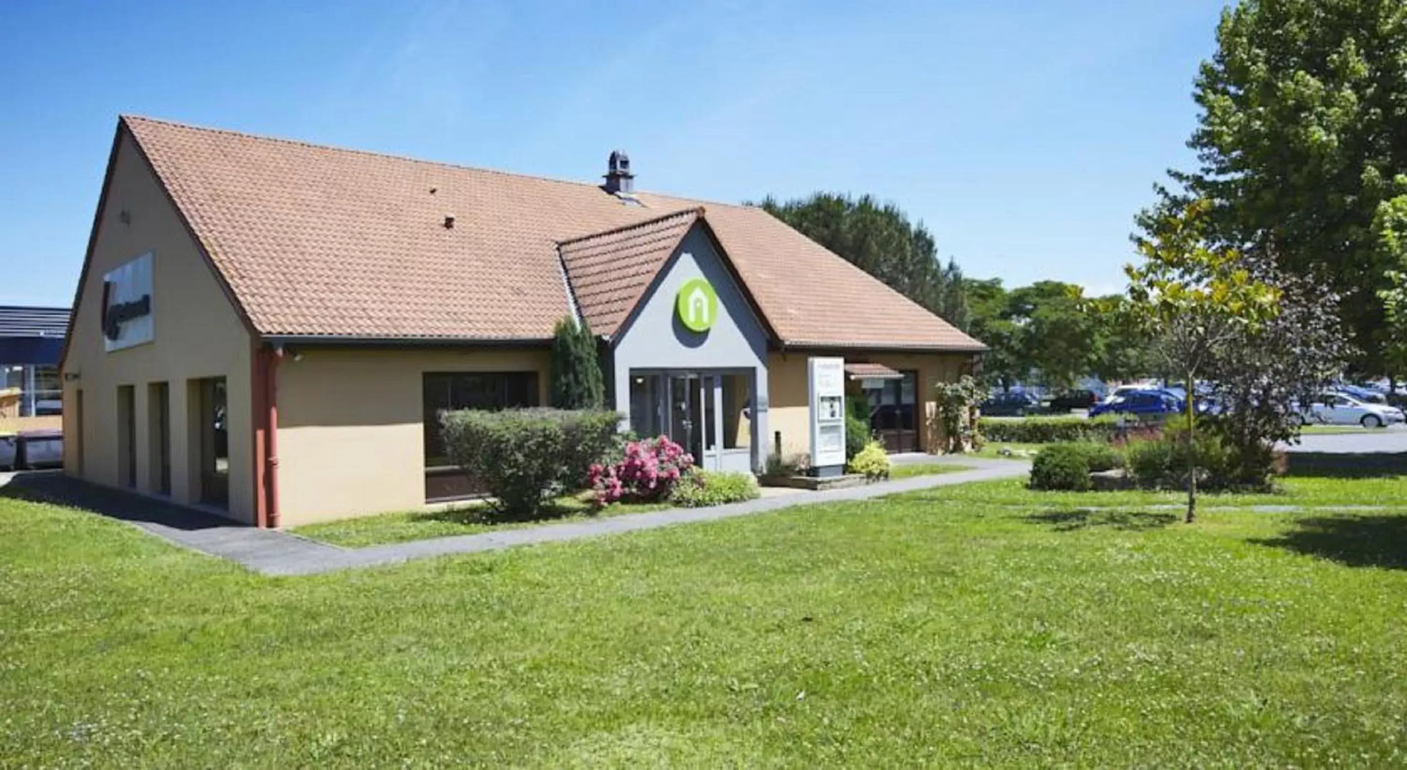 Facade/entrance, Property Building in Campanile Dax - Saint-Paul-Les-Dax