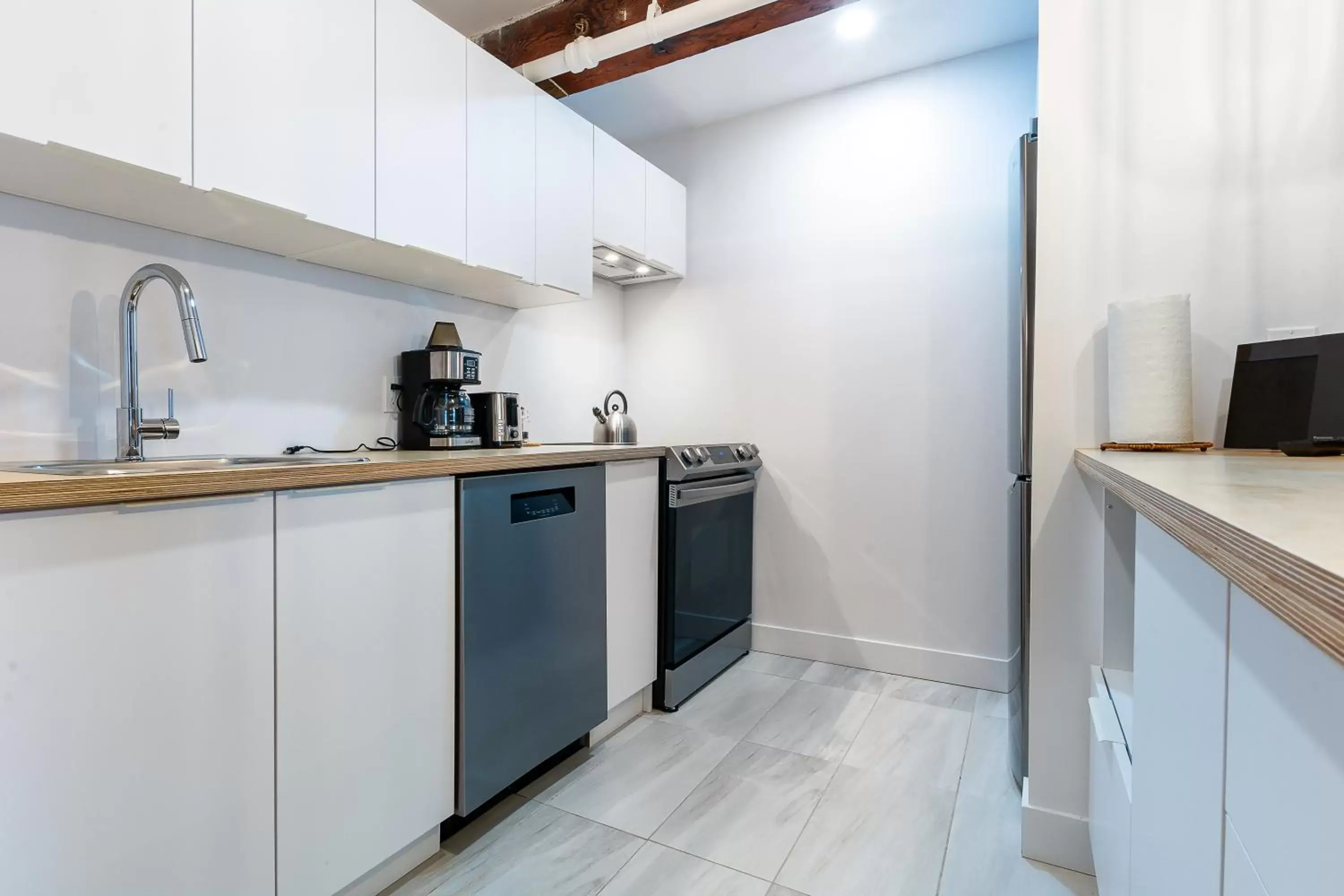 Kitchen or kitchenette, Kitchen/Kitchenette in Les Lofts de la Barricade - Par les Lofts Vieux-Québec