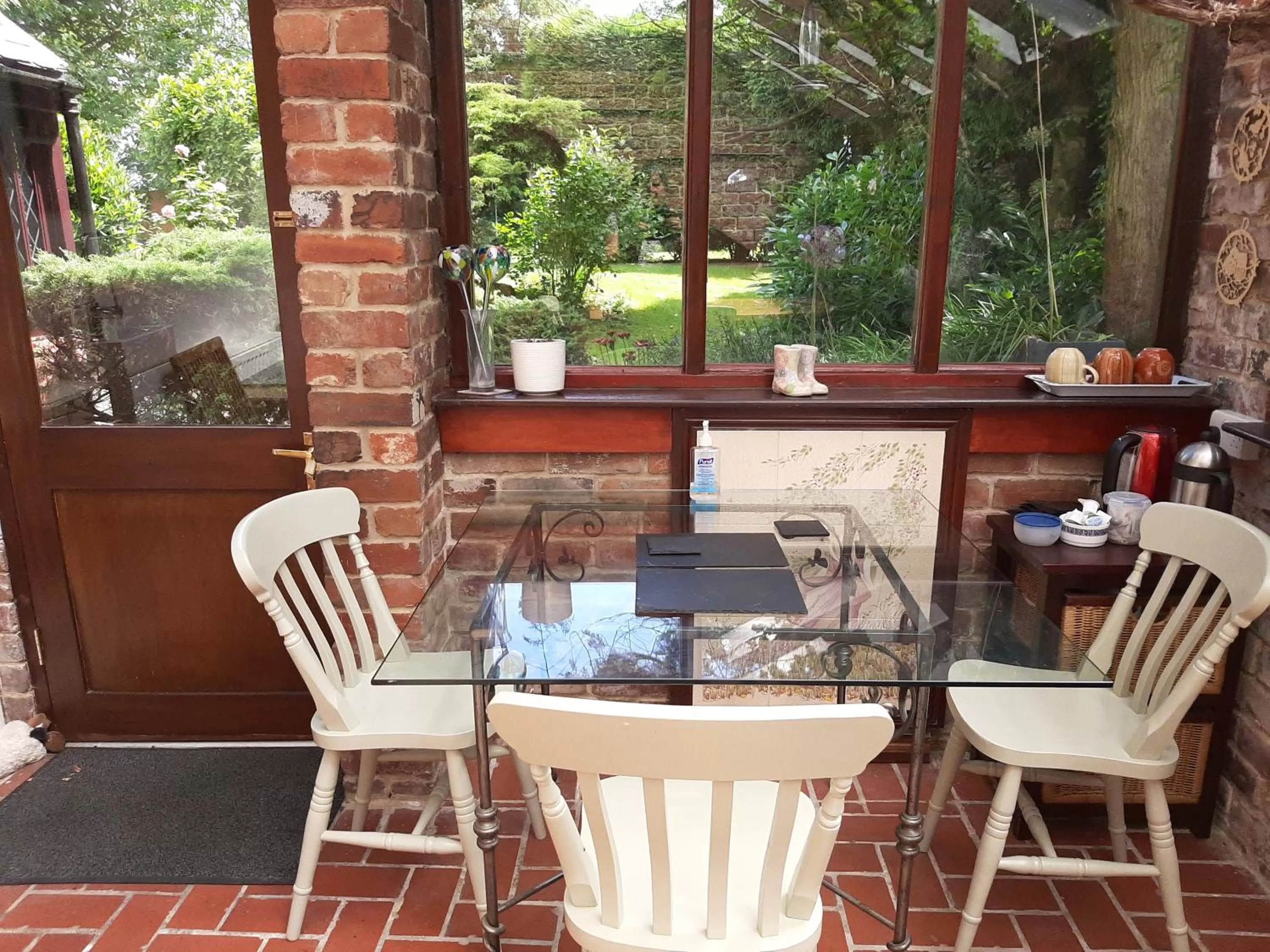 Dining area in Church Villa B & B