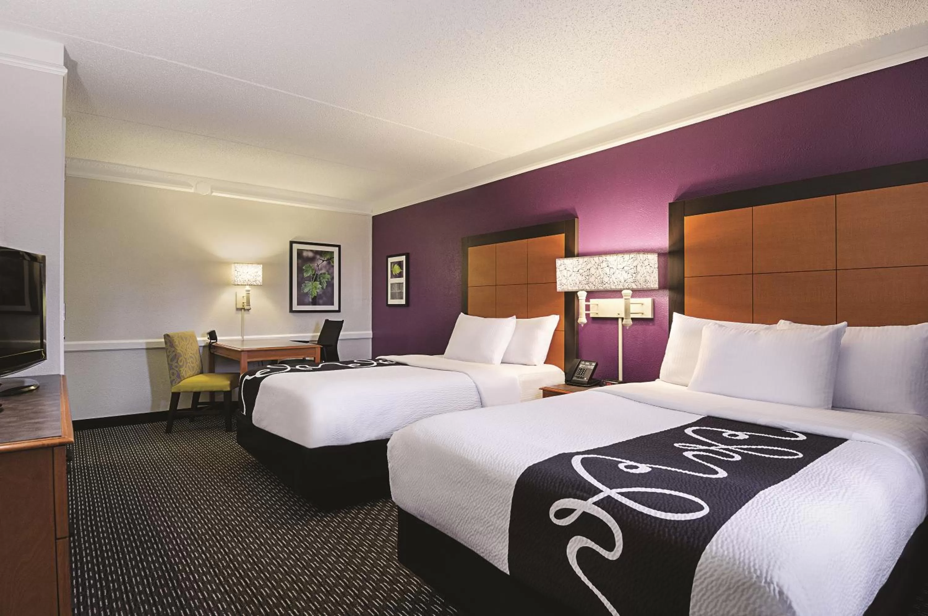 Bedroom, Bed in Baymont by Wyndham Greenville Woodruff Rd