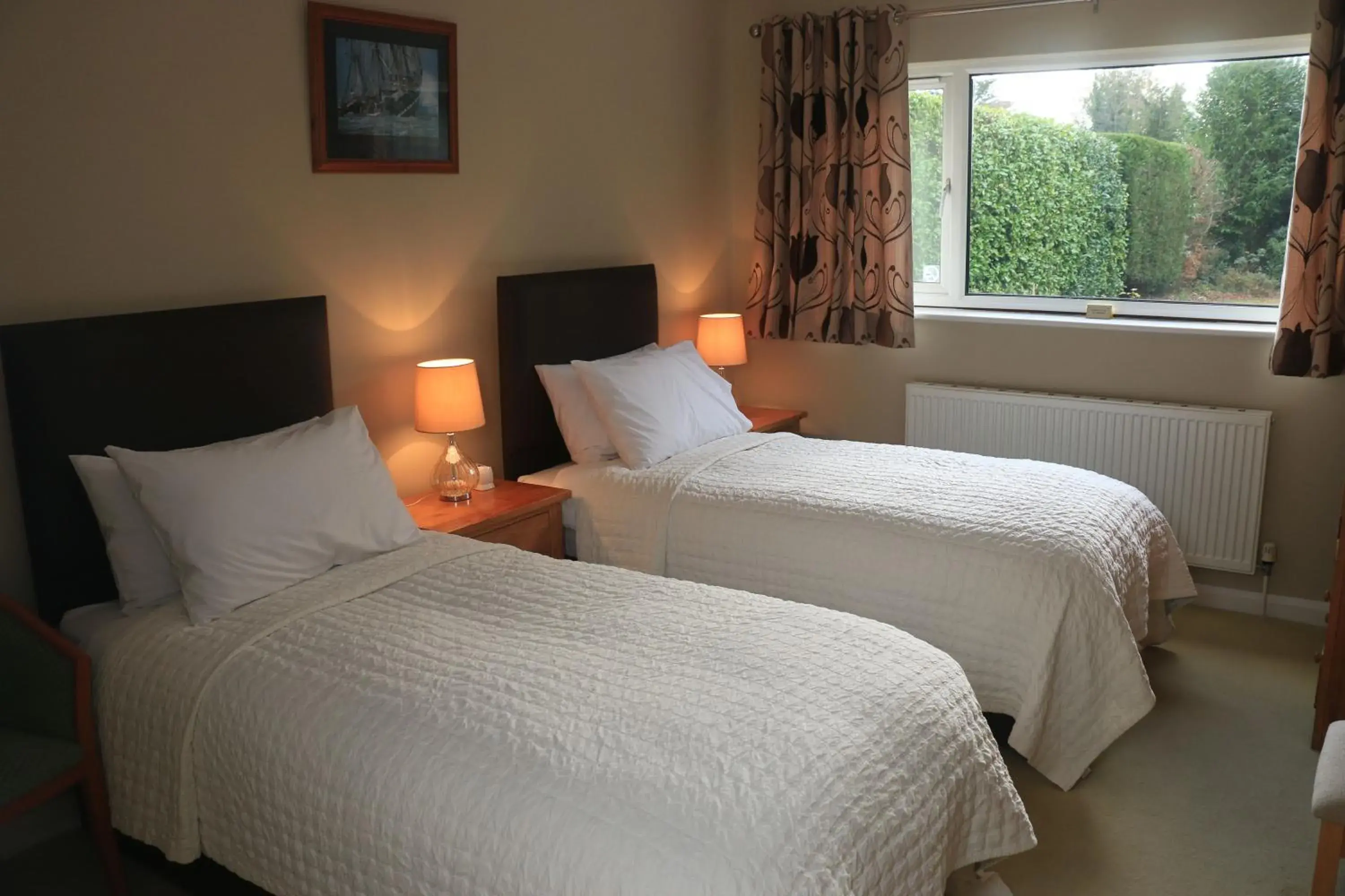 Photo of the whole room, Bed in Dawyk Beech Guesthouse