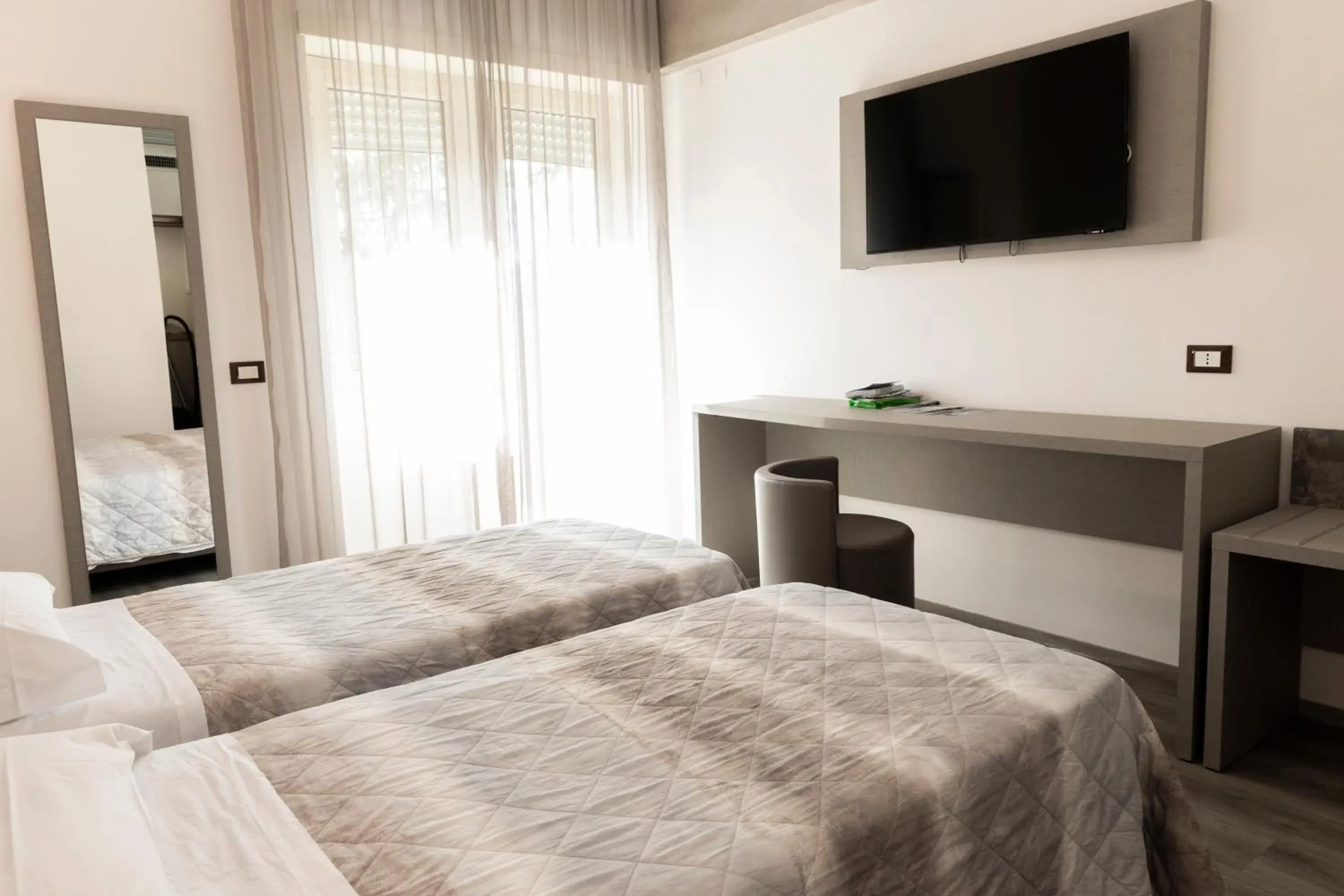 Bedroom, TV/Entertainment Center in Hotel Casa Tra Noi