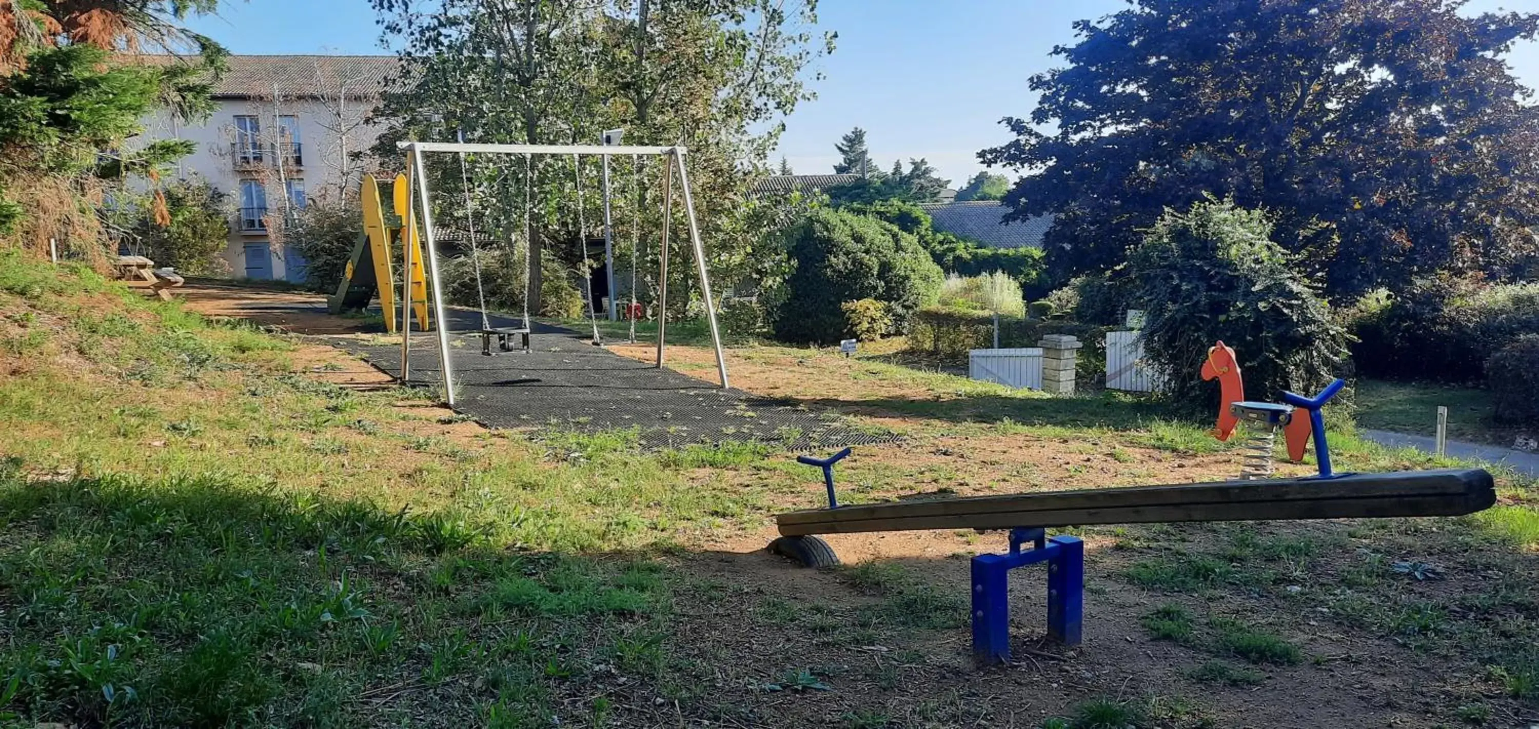 Children's Play Area in The Originals City, Hôtel La Siesta, Annonay Est (Inter-Hotel)