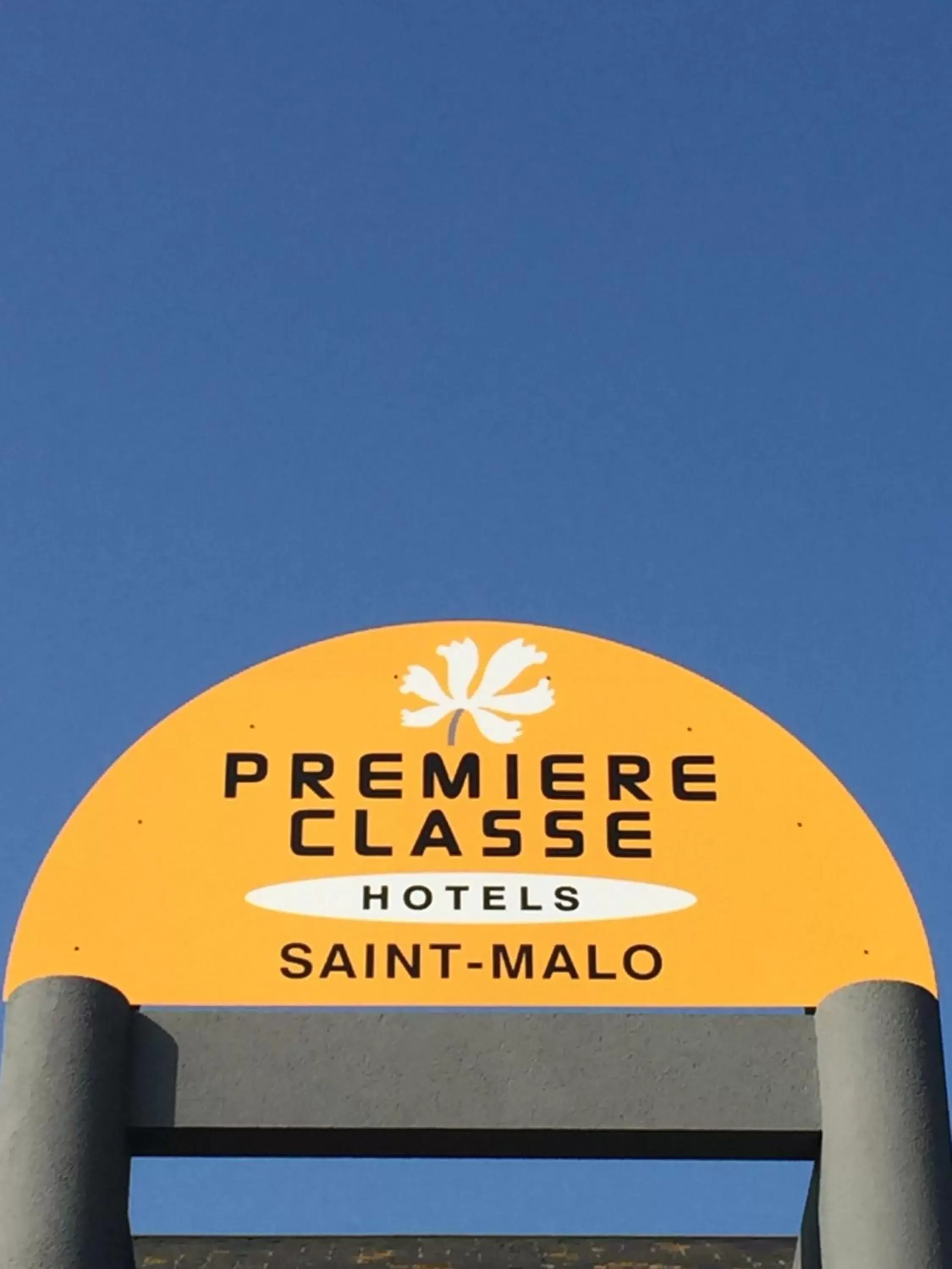 Day, Logo/Certificate/Sign/Award in Premiere Classe Saint Malo St Jouan Des Guerets