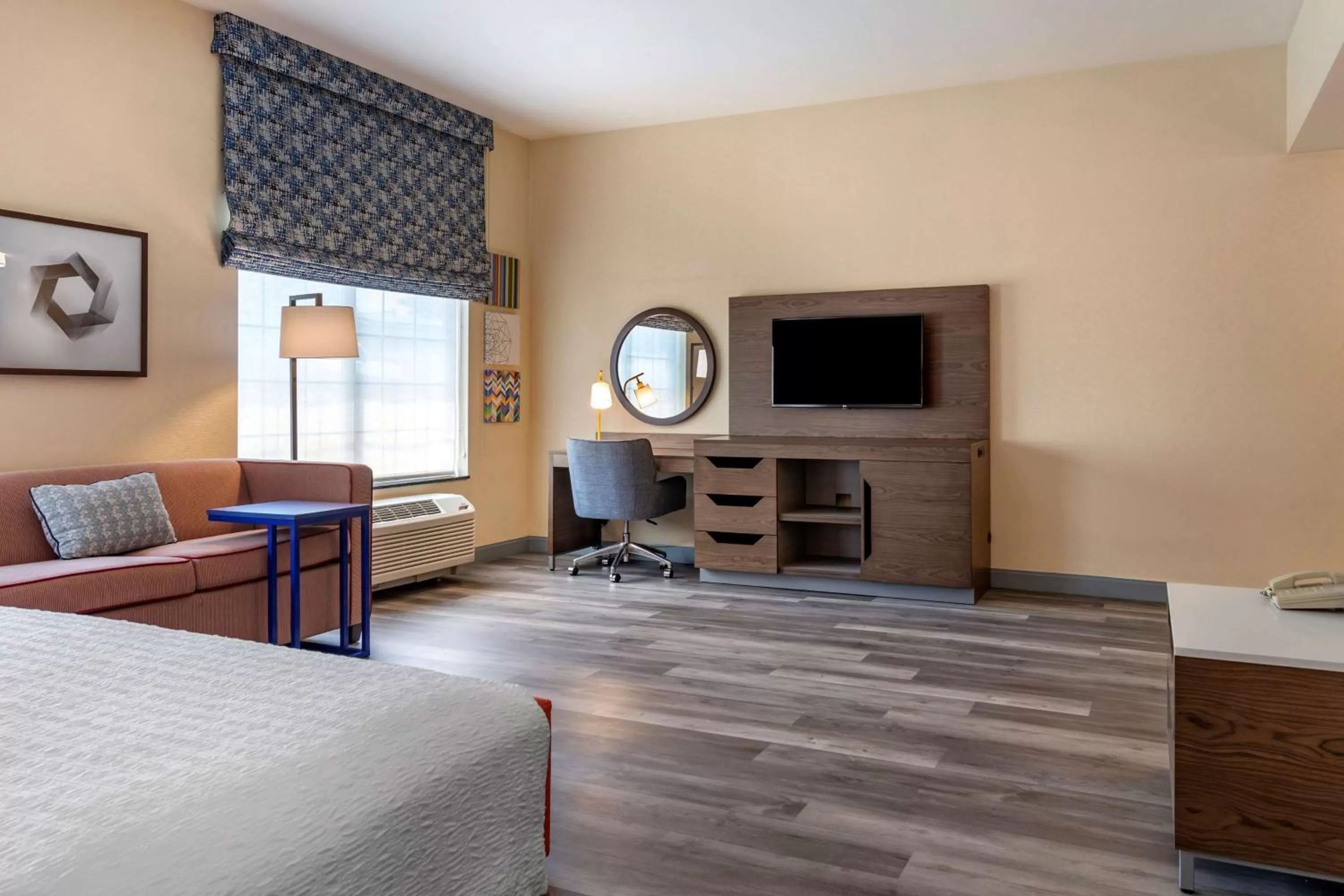 Bedroom, Bed in Hampton Inn Norco/Corona