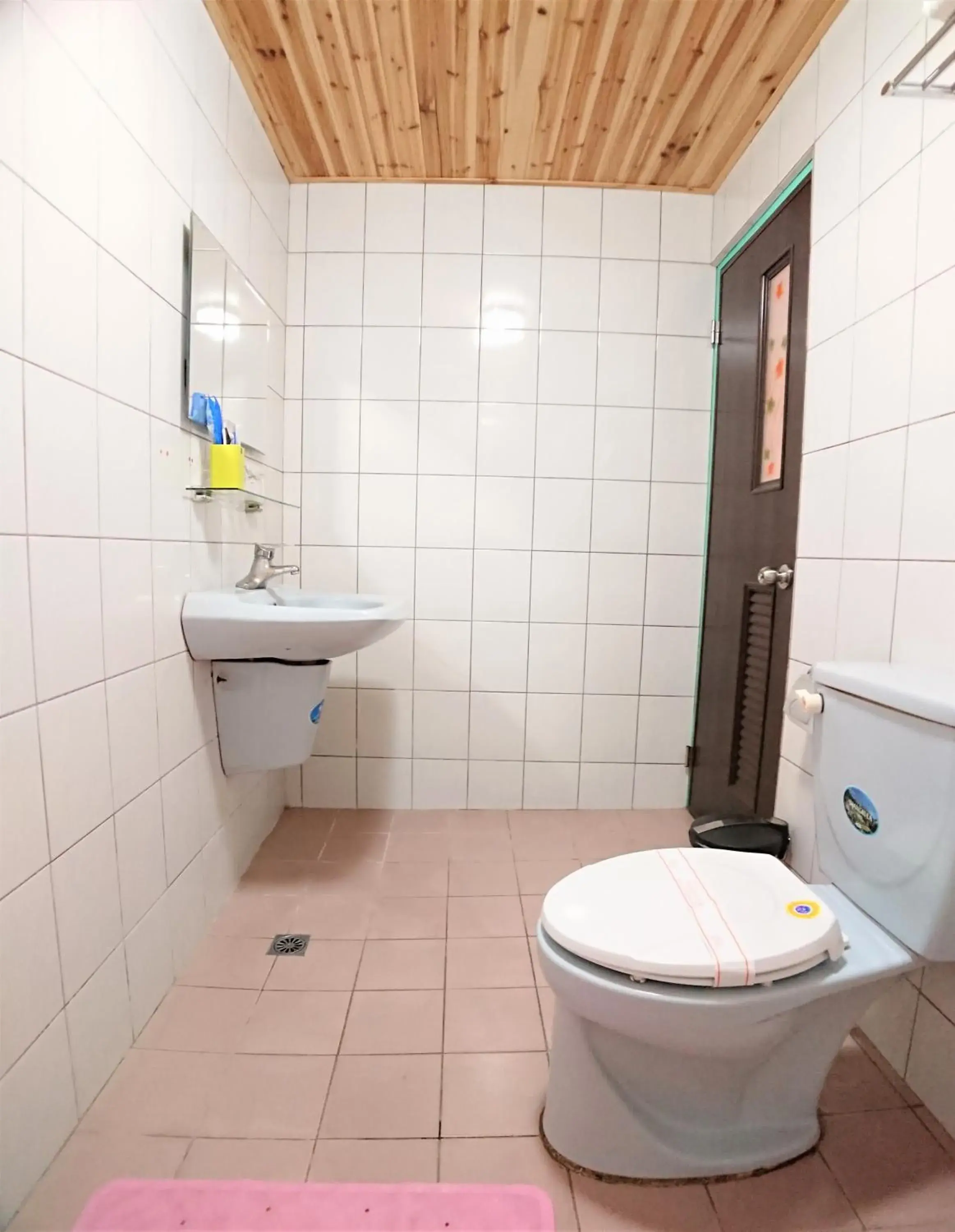 Bathroom in DongNing Atlas Hotel
