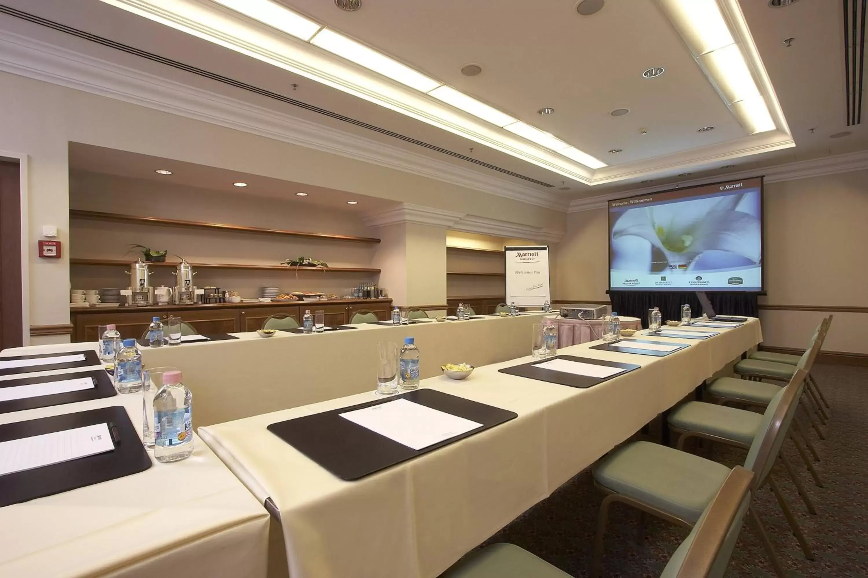 Meeting/conference room in Millennium Court, Budapest - Marriott Executive Apartments