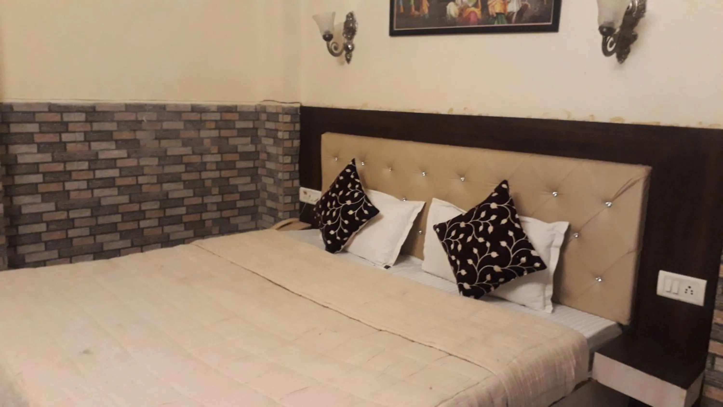 Bedroom, Bed in HOTEL SARWAN