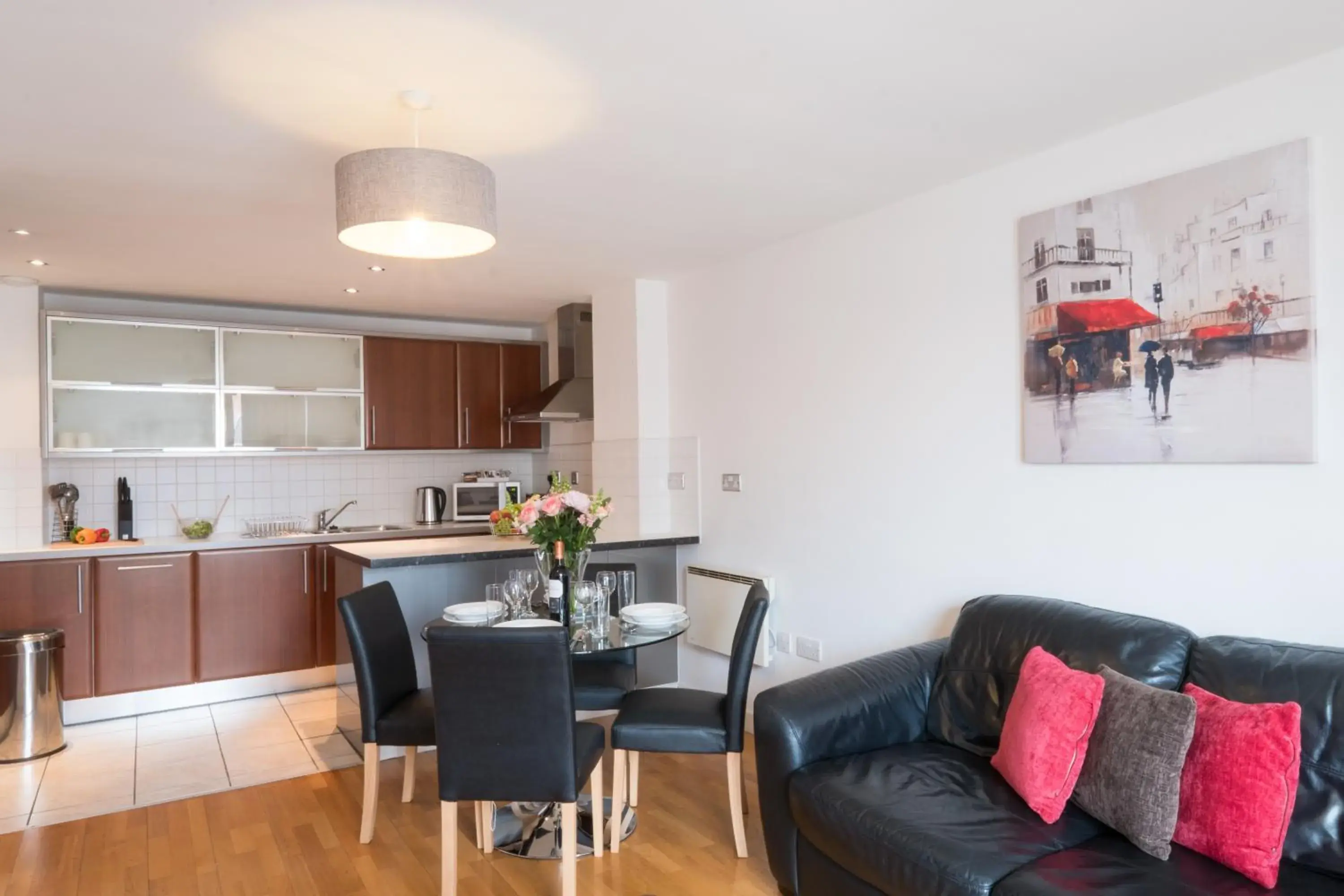 Kitchen or kitchenette, Kitchen/Kitchenette in Base Serviced Apartments - Duke Street