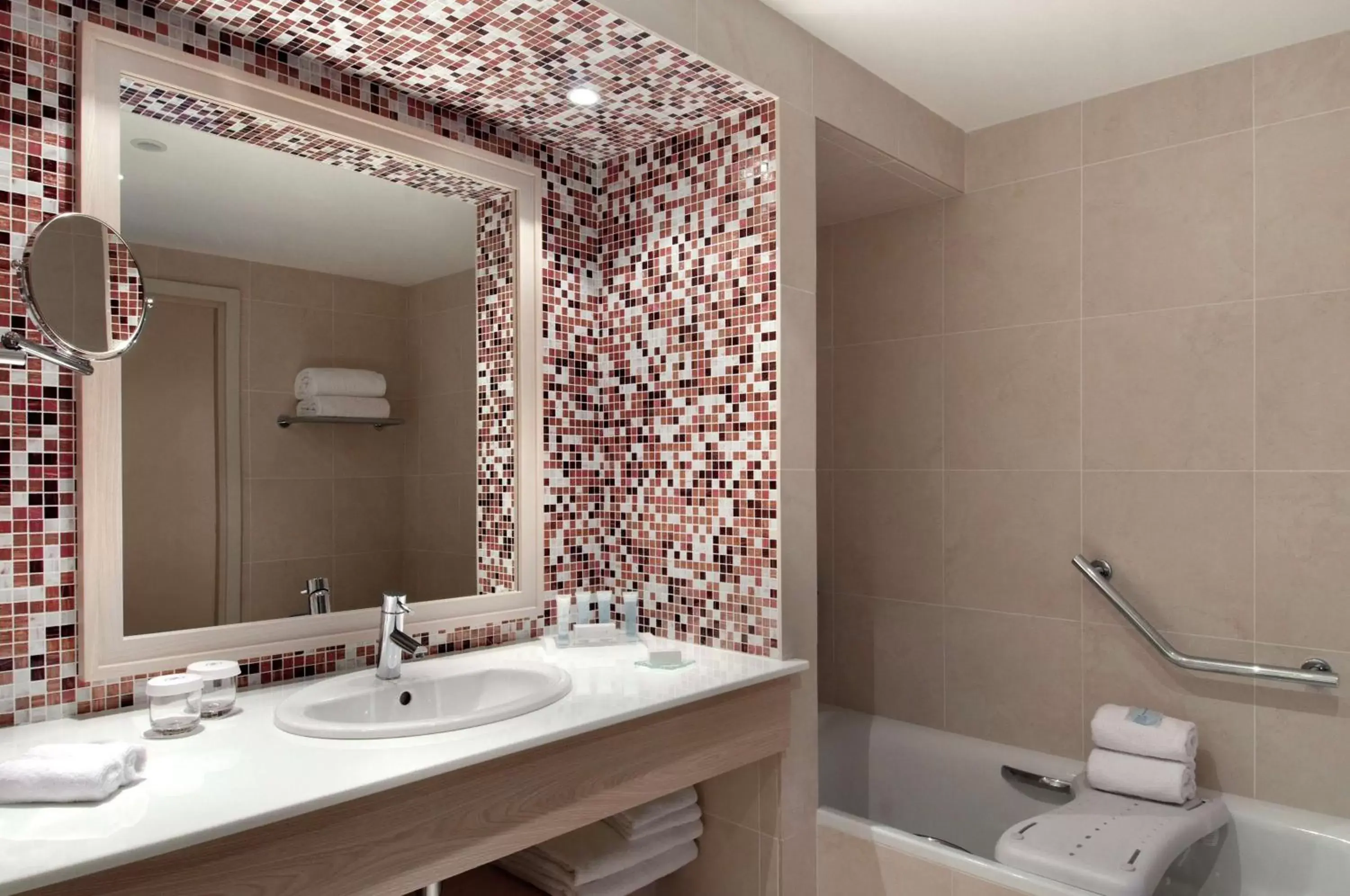 Bathroom in Hilton Evian Les Bains