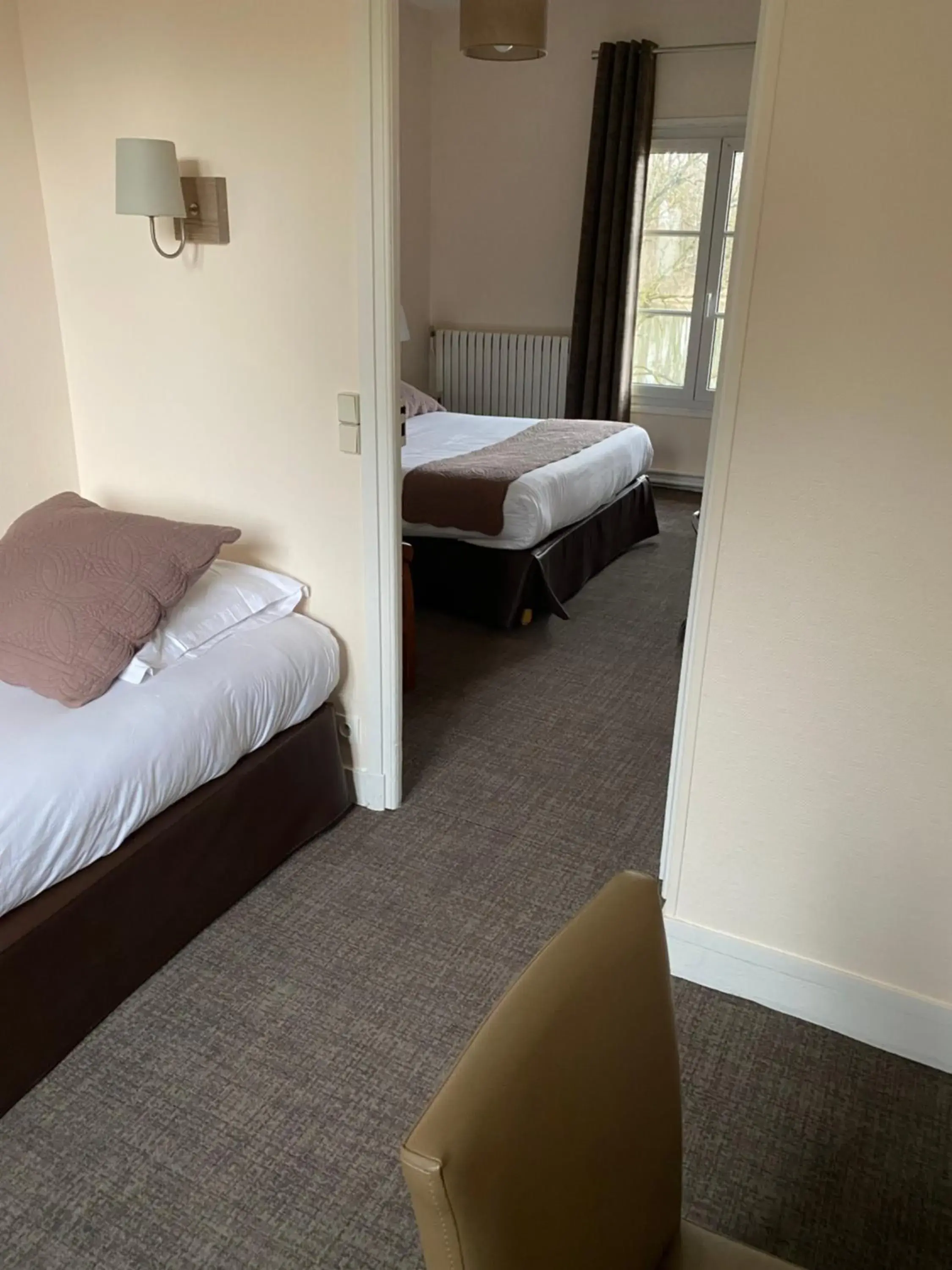 Bedroom, Bed in Hostellerie de Pavillon Saint-Hubert