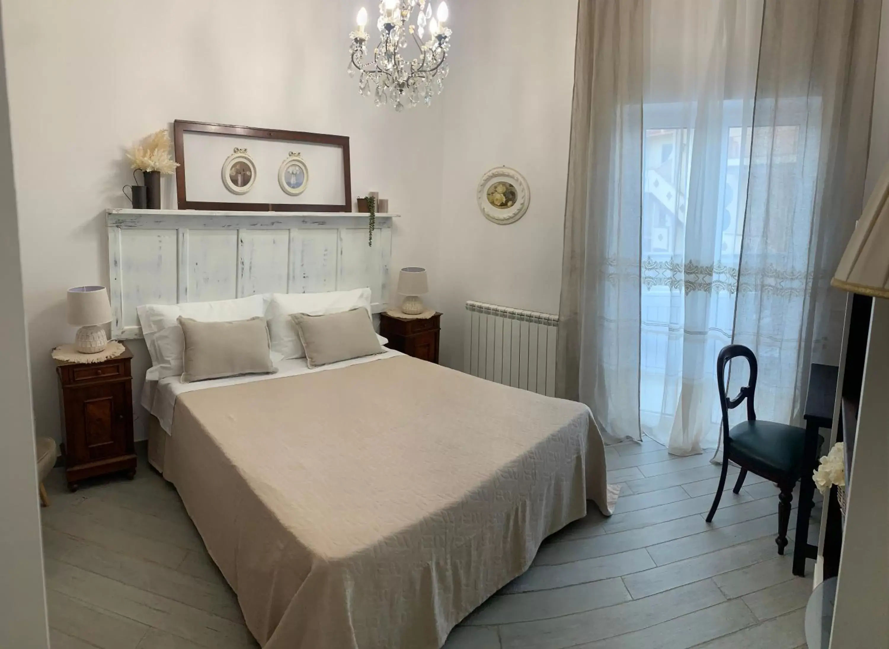 Bed in Il Fiore Bianco