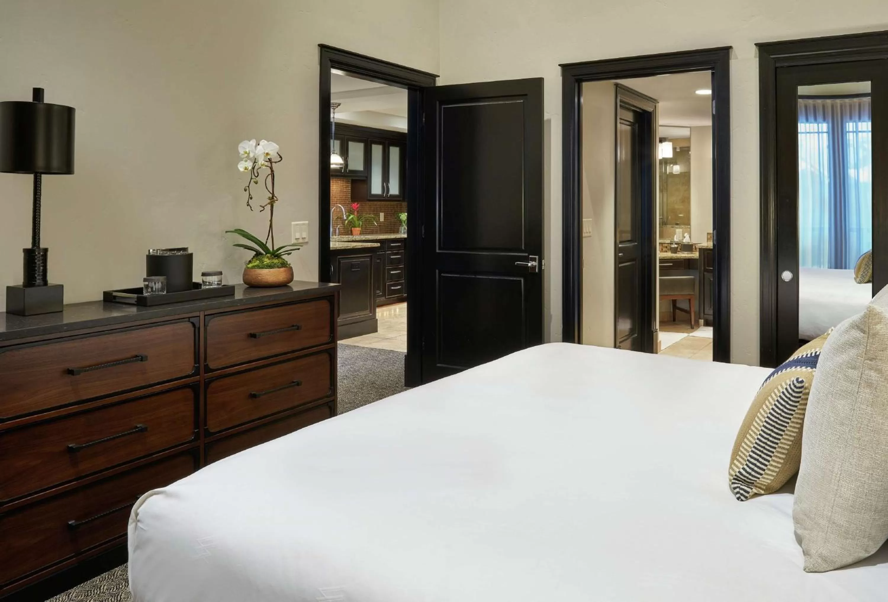 Four-Bedroom Bi-Level Suite in Waldorf Astoria Park City