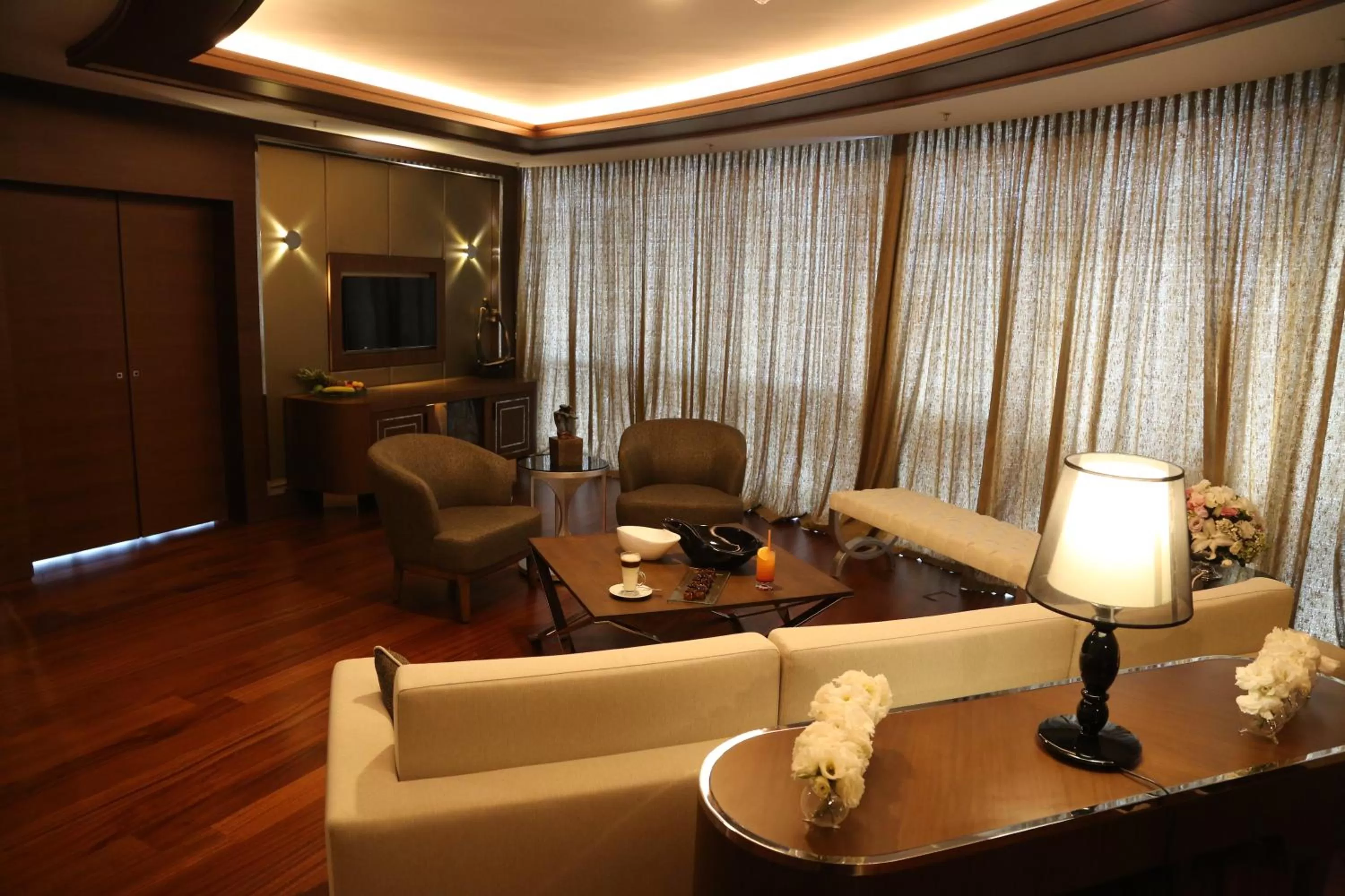 Coffee/tea facilities in Pullman Istanbul Hotel & Convention Center