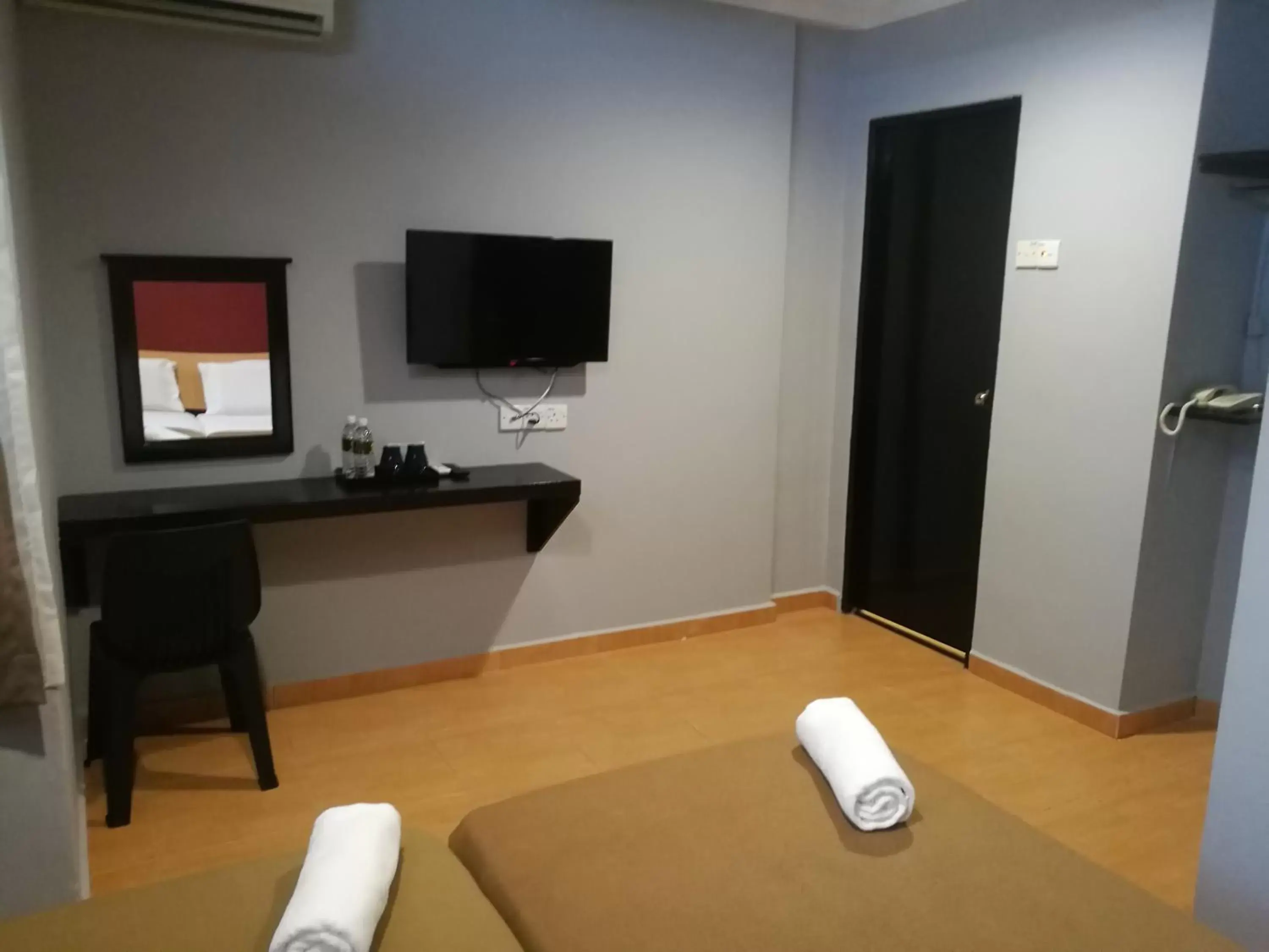 TV and multimedia, Bed in Grandpa Hotel TV and multimedia, Bed in Grandpa Hotel