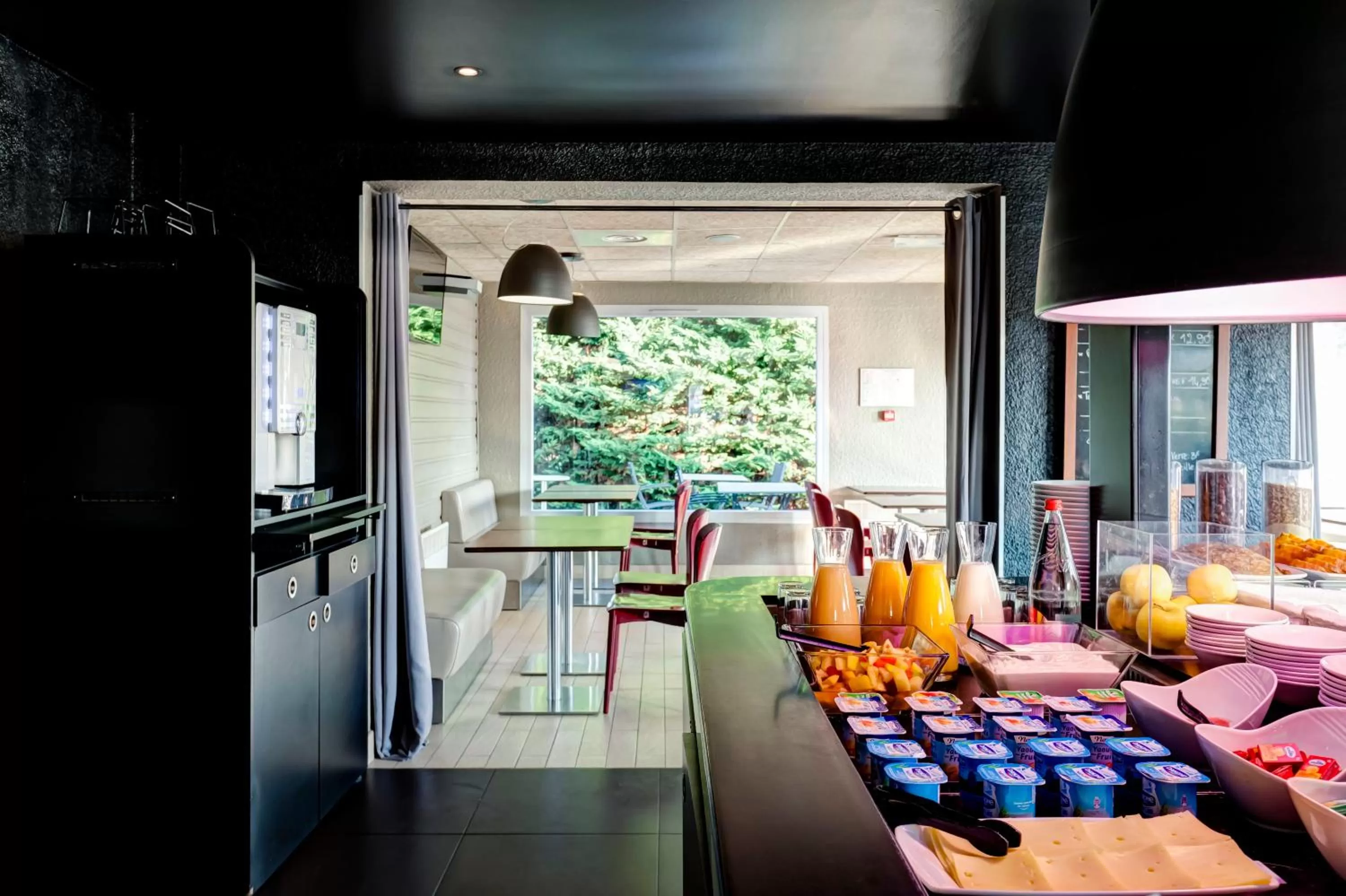 Restaurant/places to eat in Campanile Evry Ouest - Corbeil Essonnes