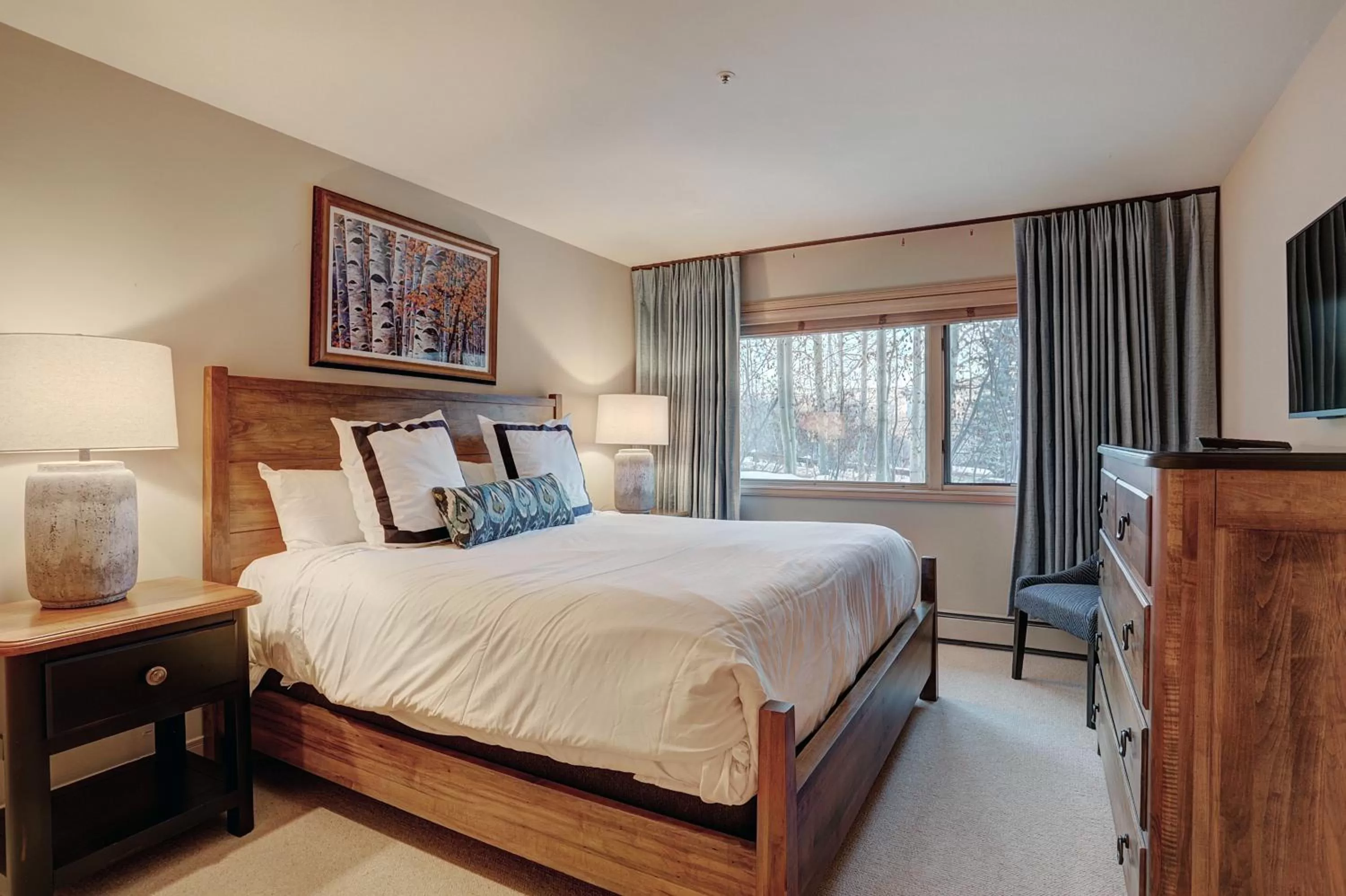 Bed in The Pines Lodge, a RockResort