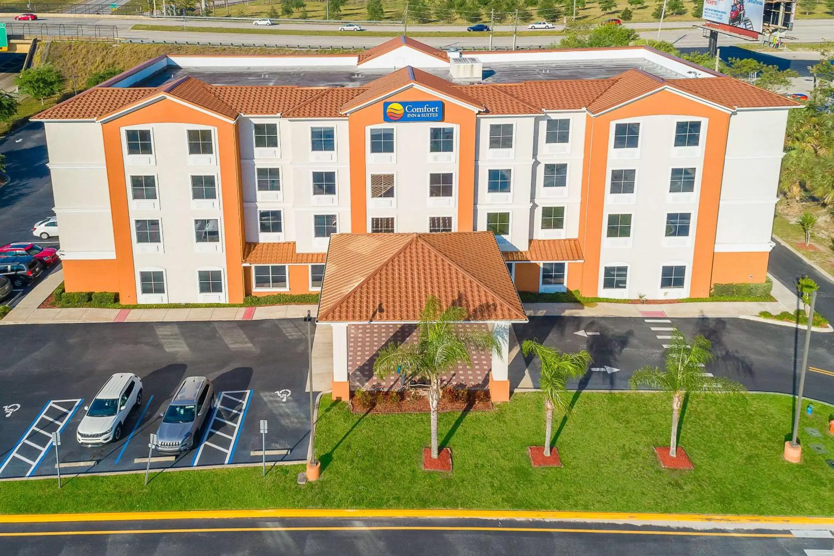 Other, Property Building in Comfort Inn & Suites Maingate South