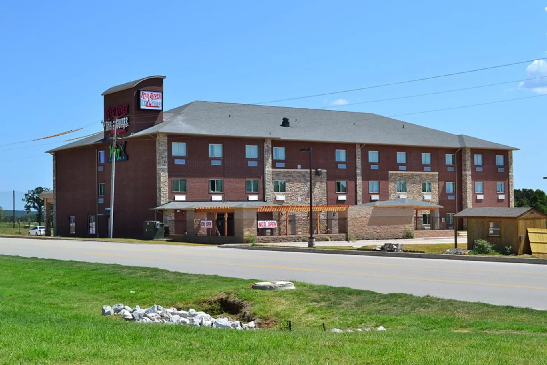 Property building in Red River Inn and Suites