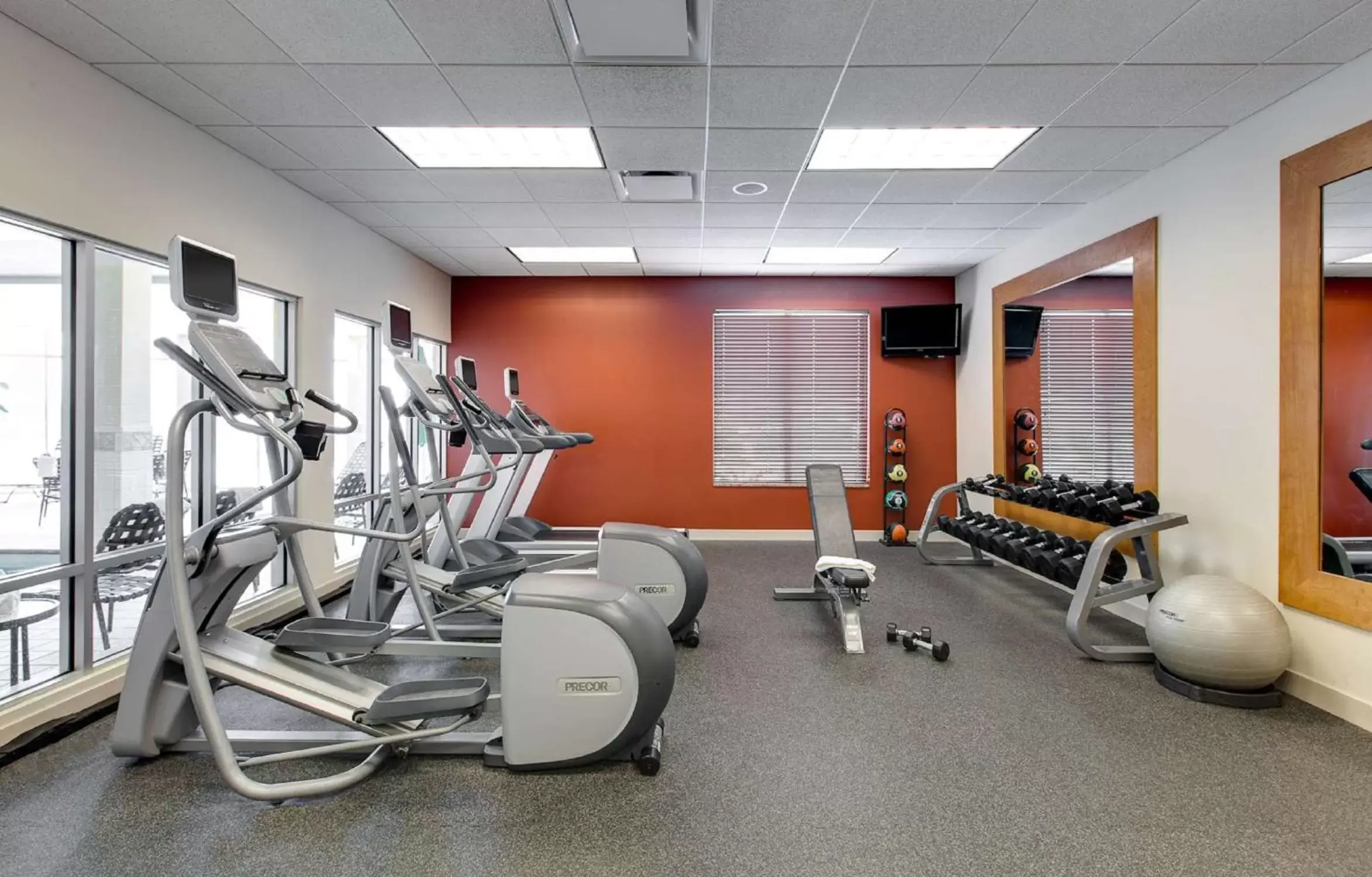 Fitness centre/facilities, Fitness Center/Facilities in Hilton Garden Inn Naperville/Warrenville