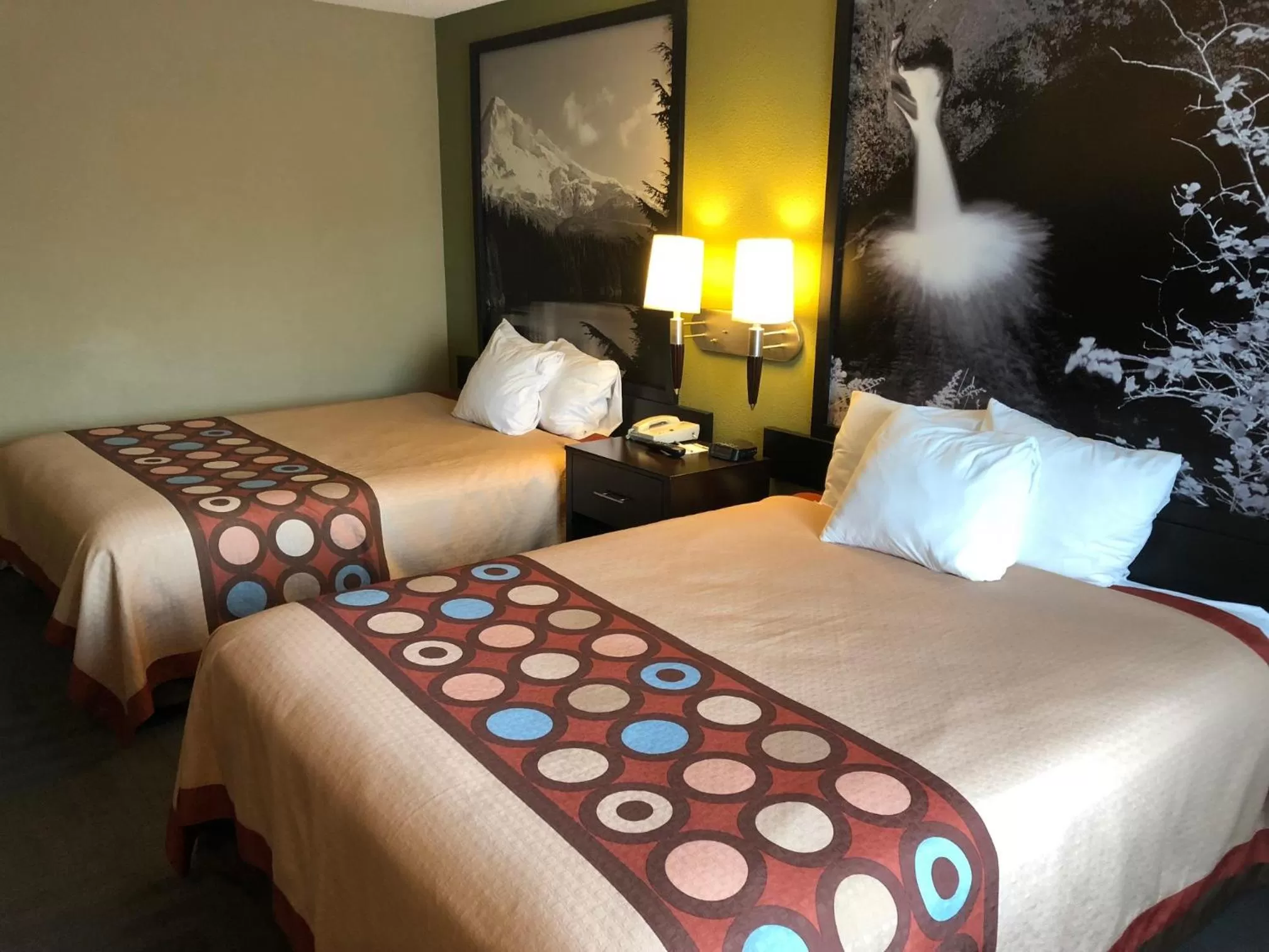 Bedroom, Bed in Super 8 by Wyndham LaGrande