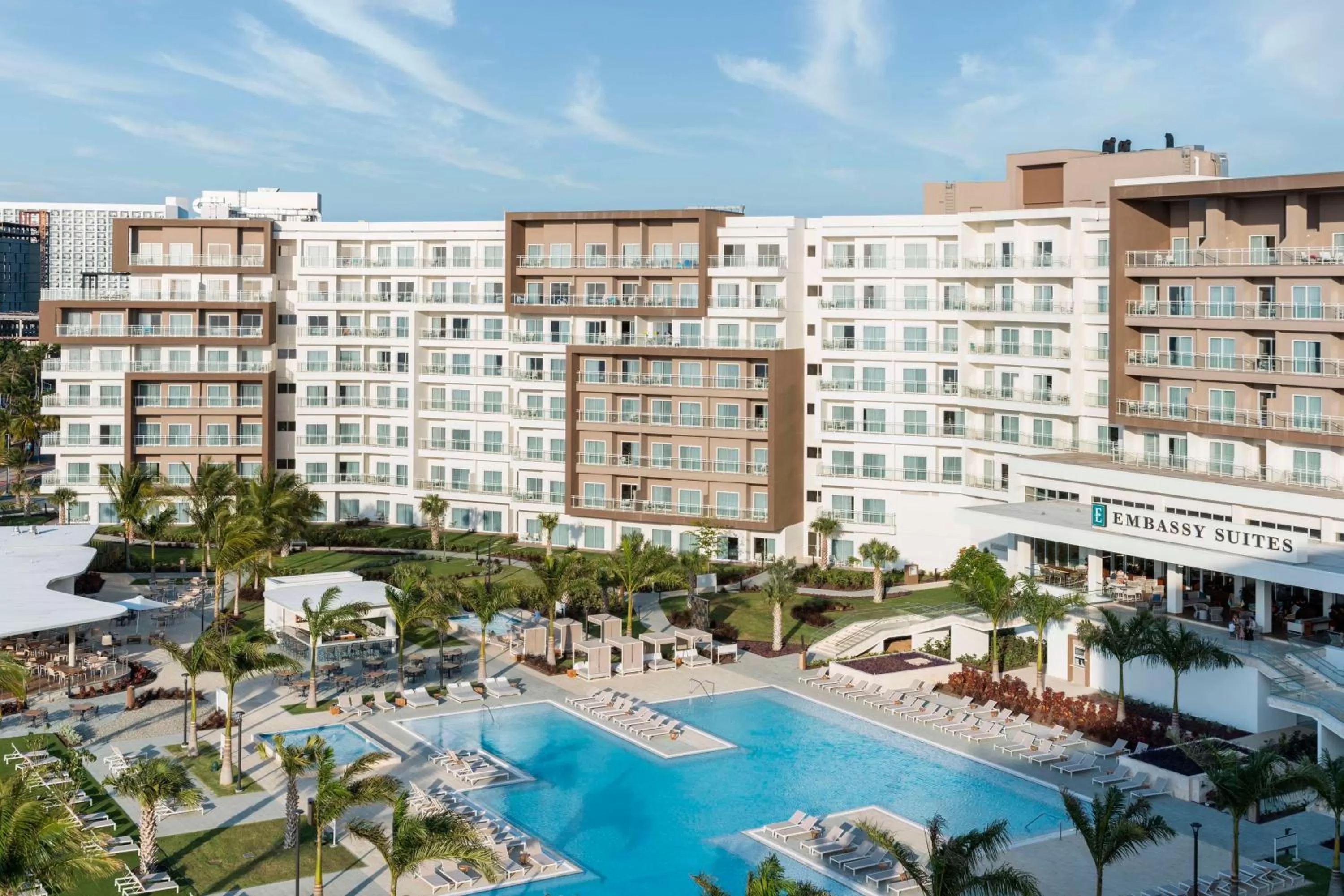 Pool view in Embassy Suites By Hilton Aruba Beach Resort