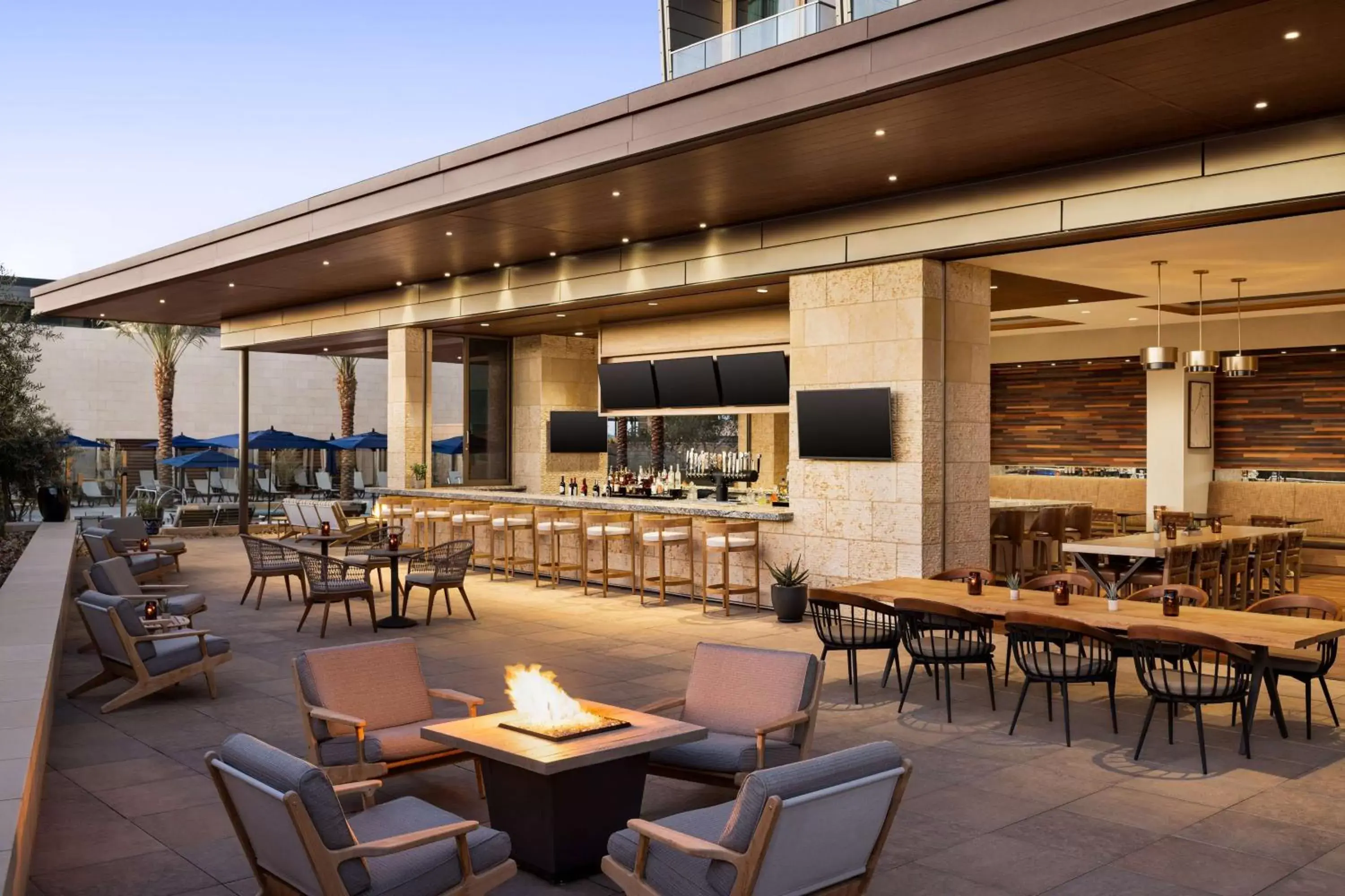 Lounge or bar, Restaurant/Places to Eat in Hilton North Scottsdale At Cavasson
