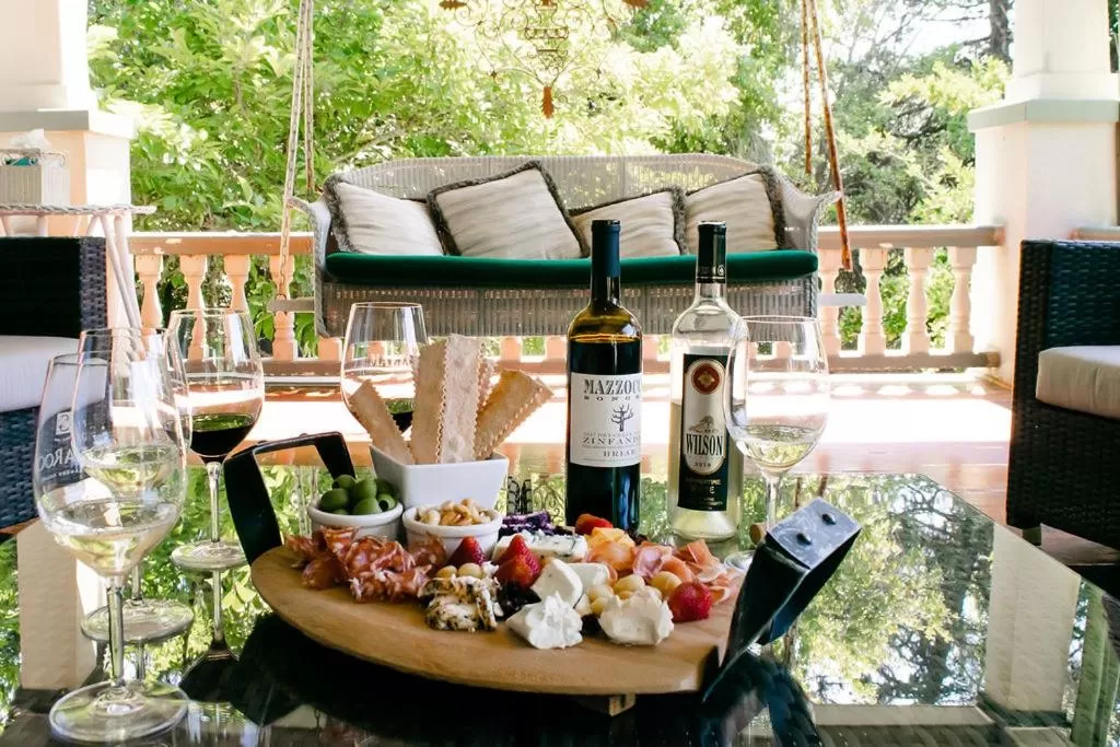 Food and drinks in Calderwood Inn