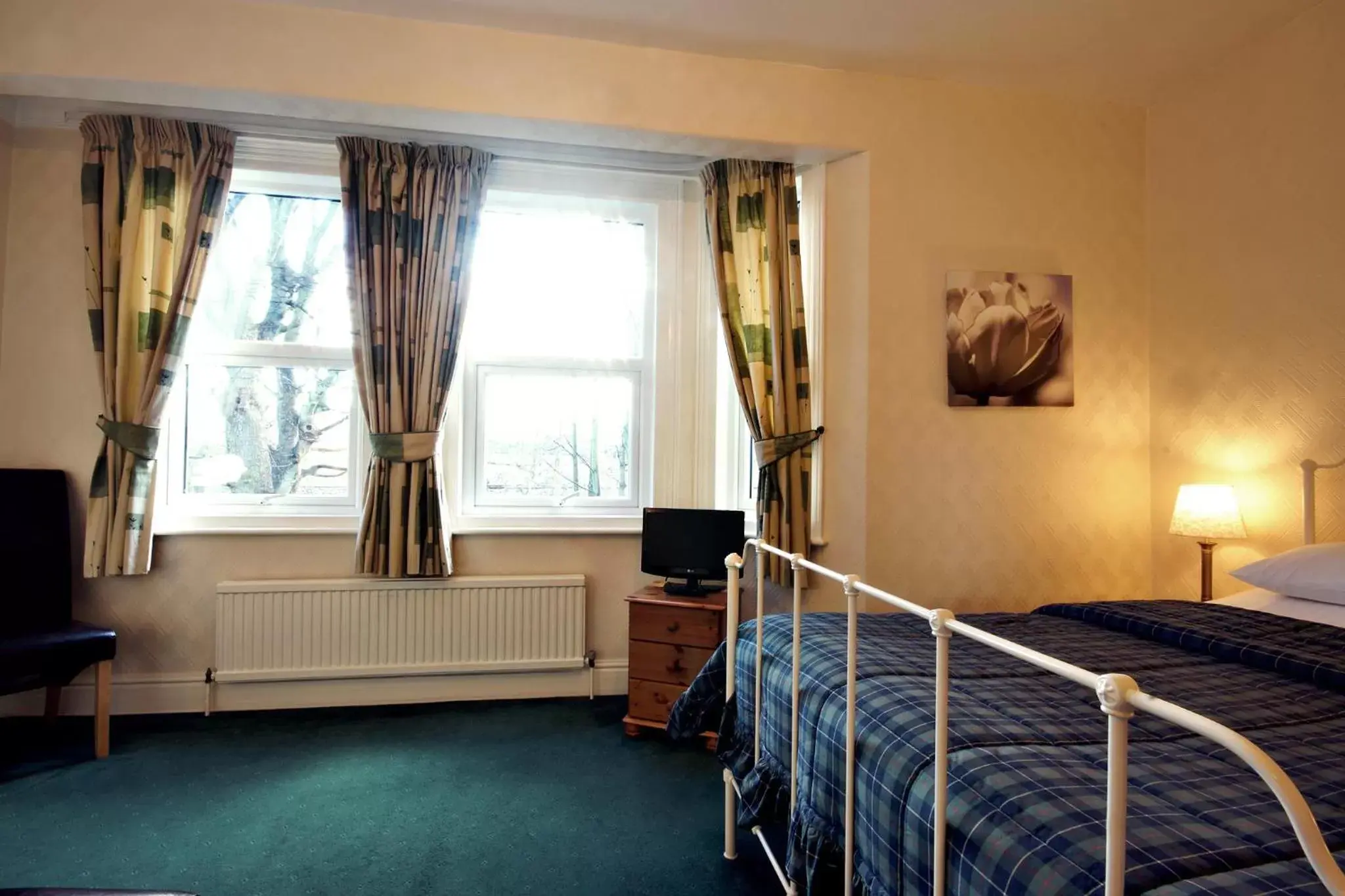 Bedroom, Bed in St Marys Guest House