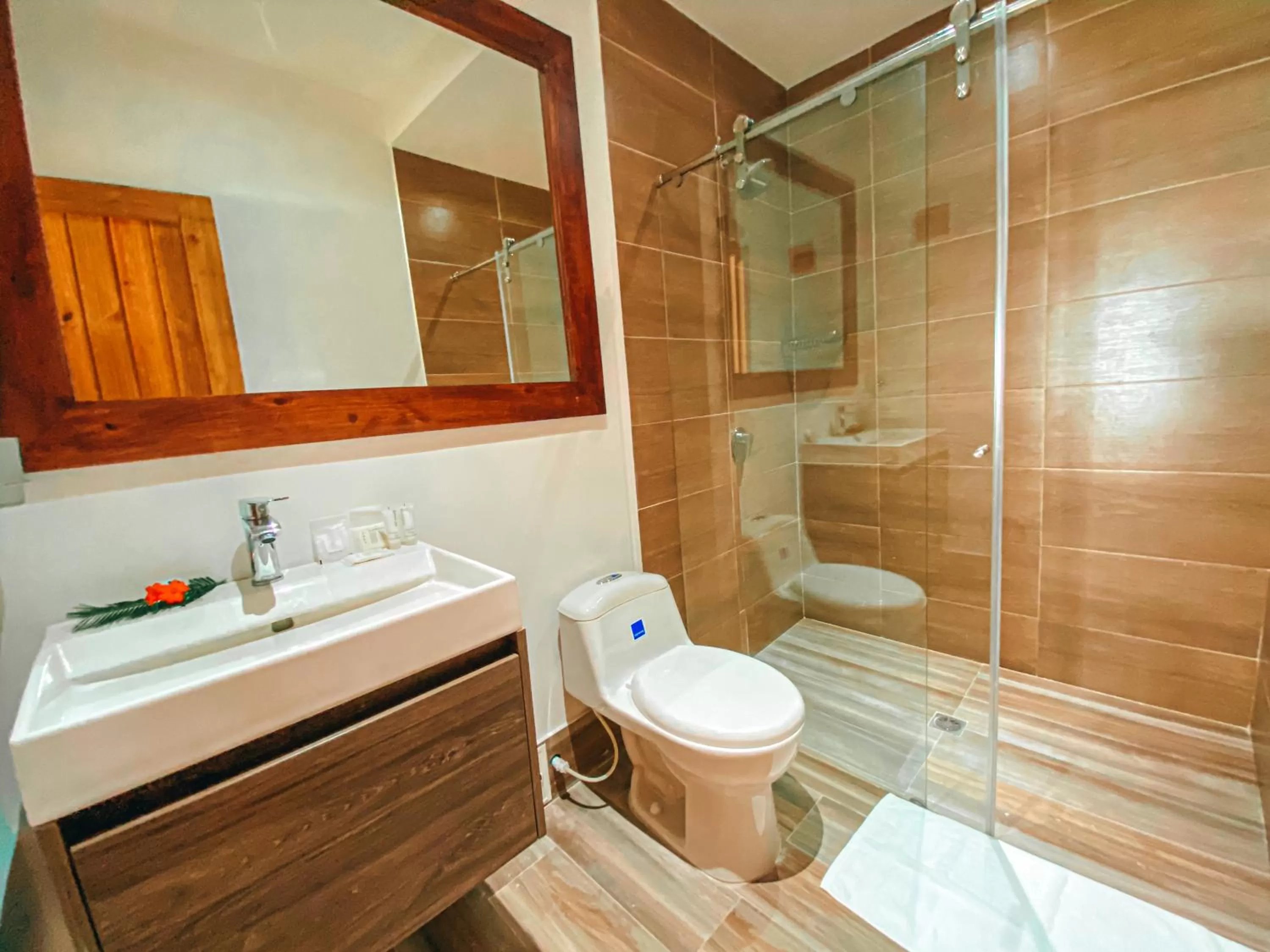 Bathroom in In Di House of Reggae Boutique