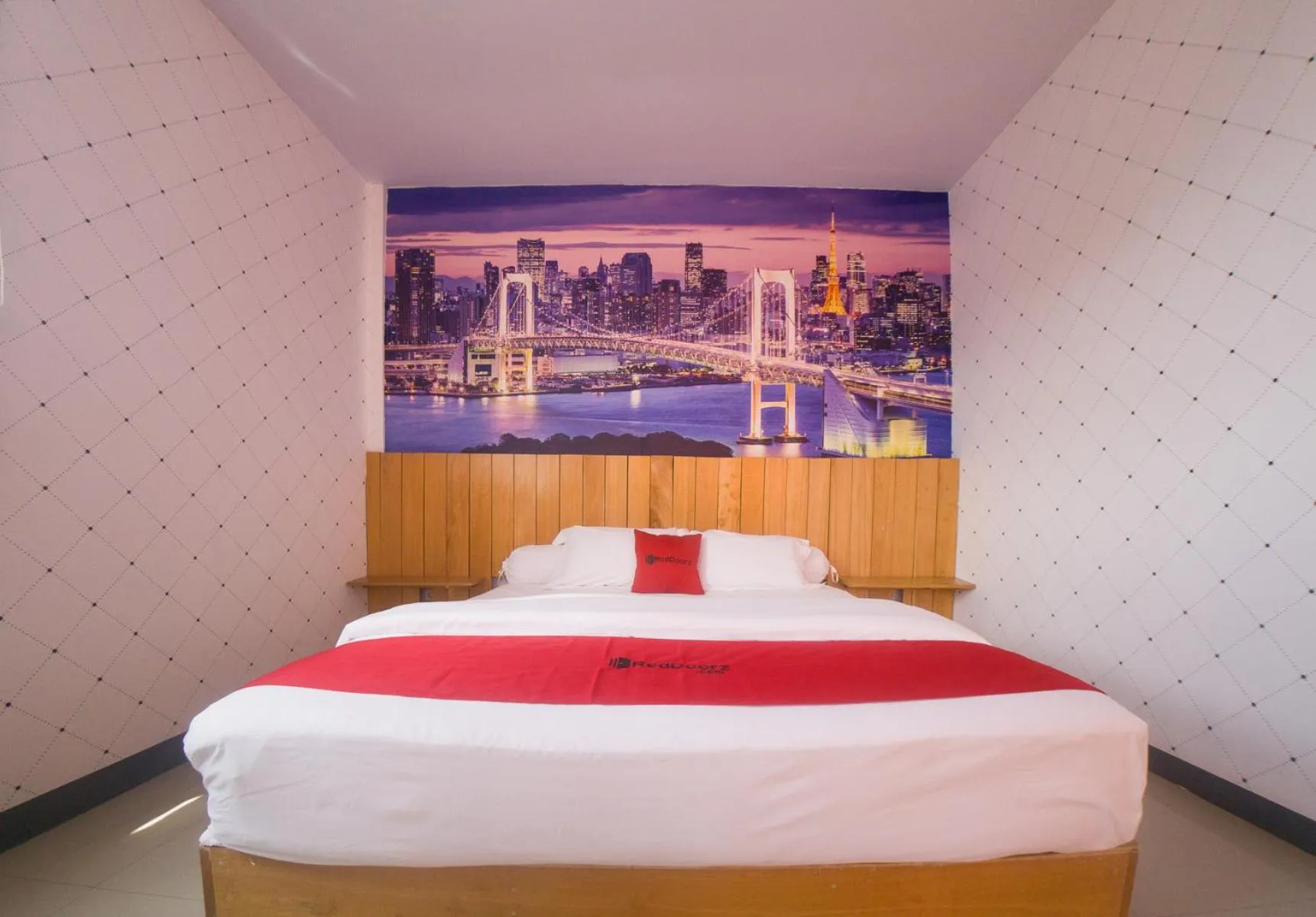 Bed in RedDoorz Plus Syariah @ Pentadio Gorontalo