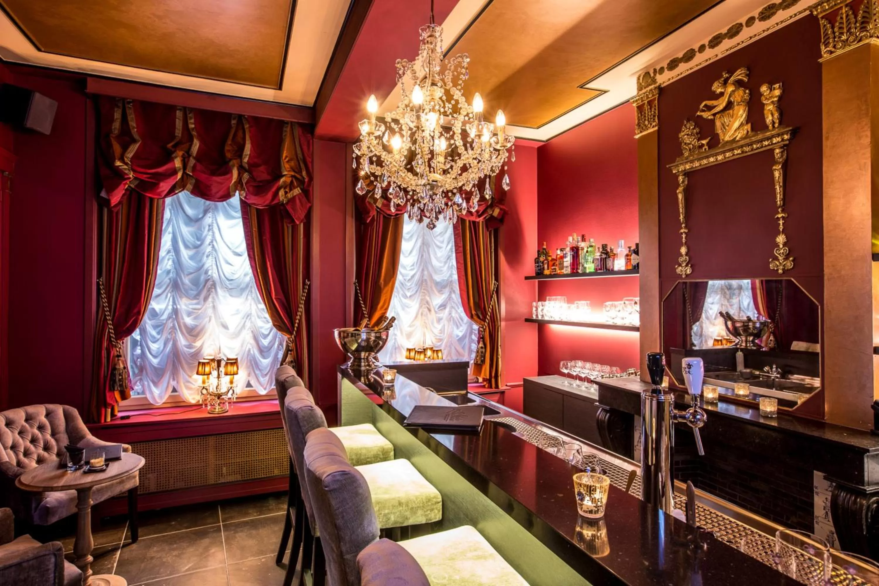 Lounge or bar in Boutique Hotel De Castillion