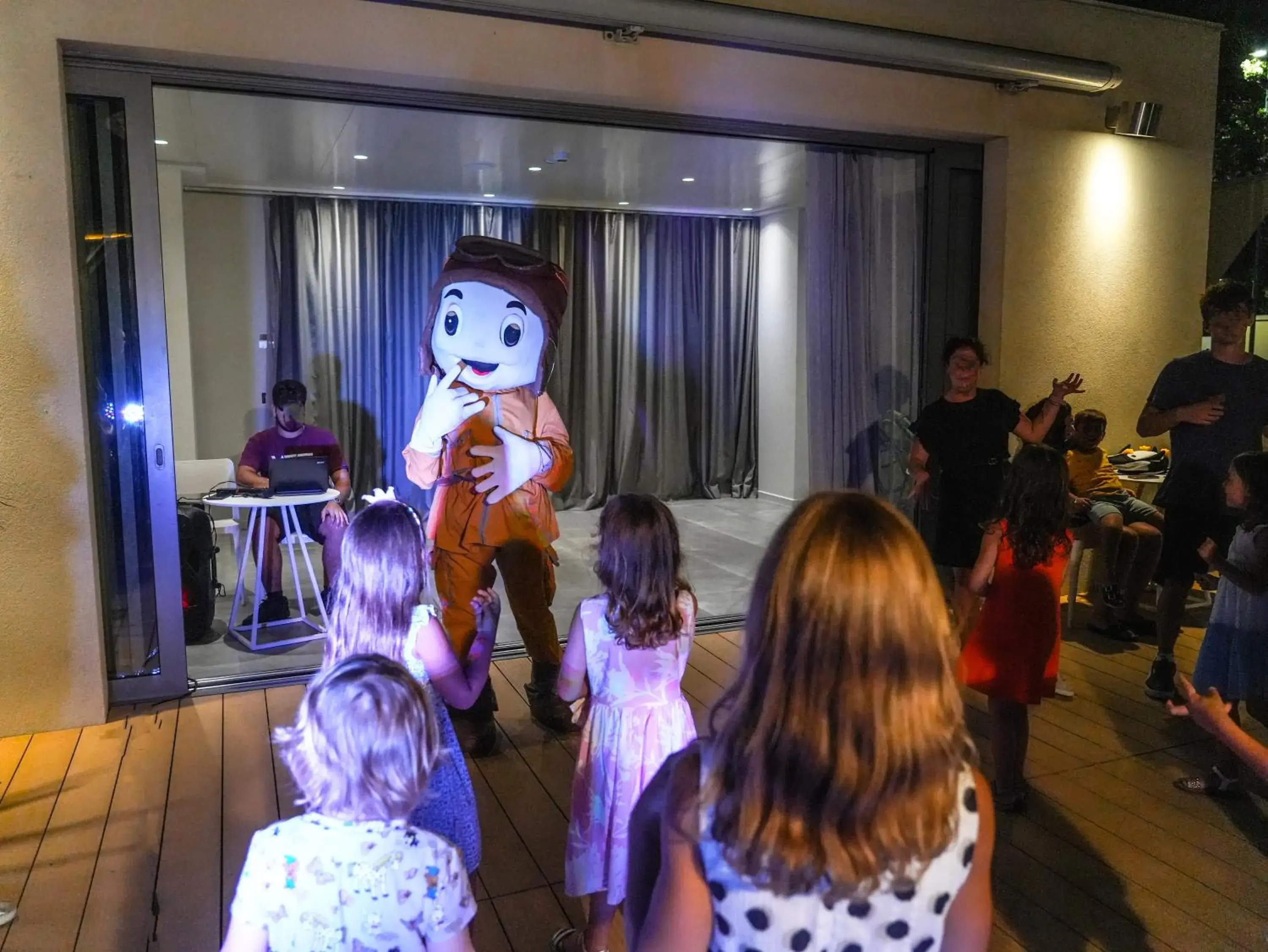 Kids's club, Children in Nautilus Family Hotel