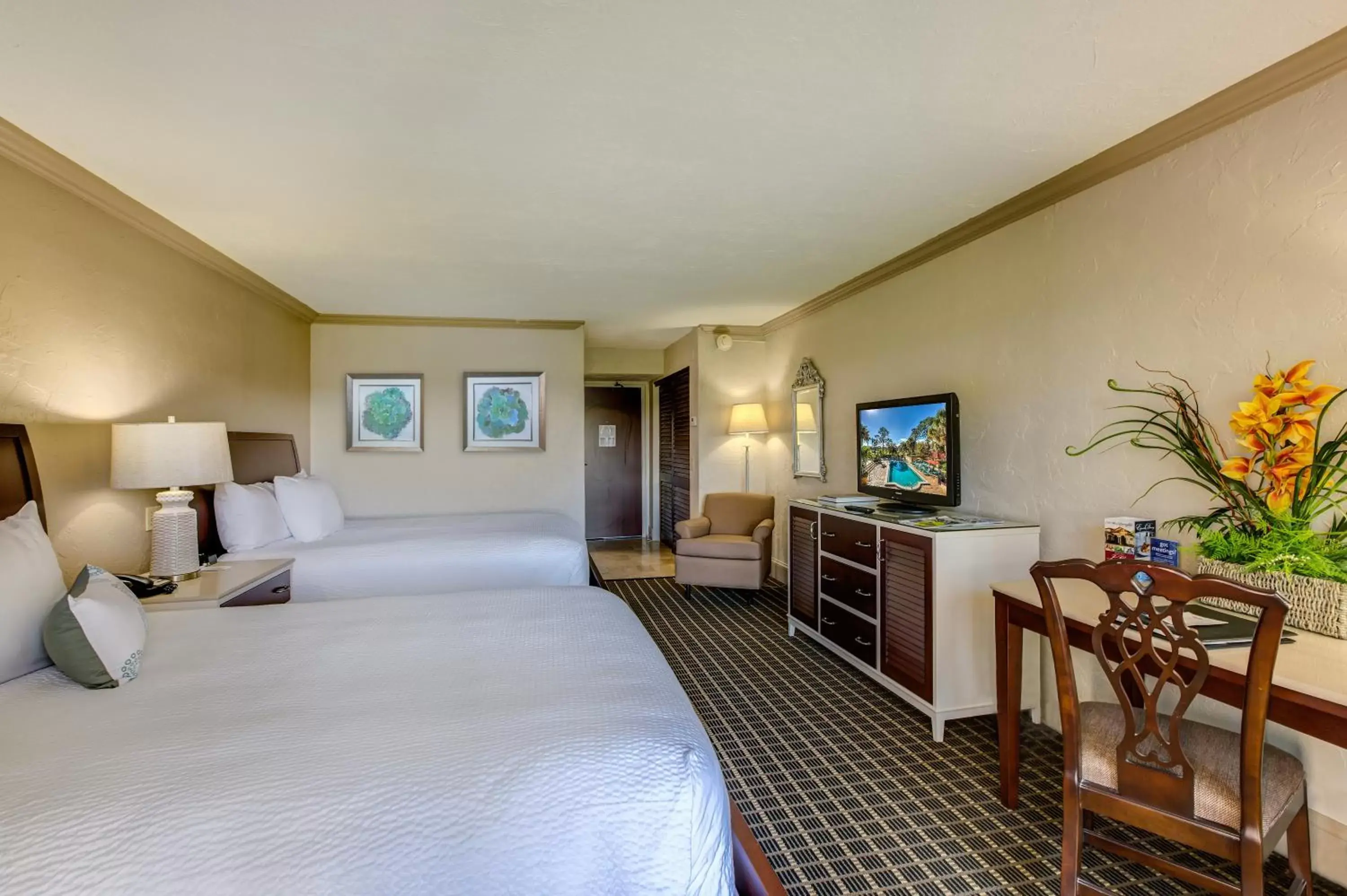 Bed in Mission Inn Resort & Club