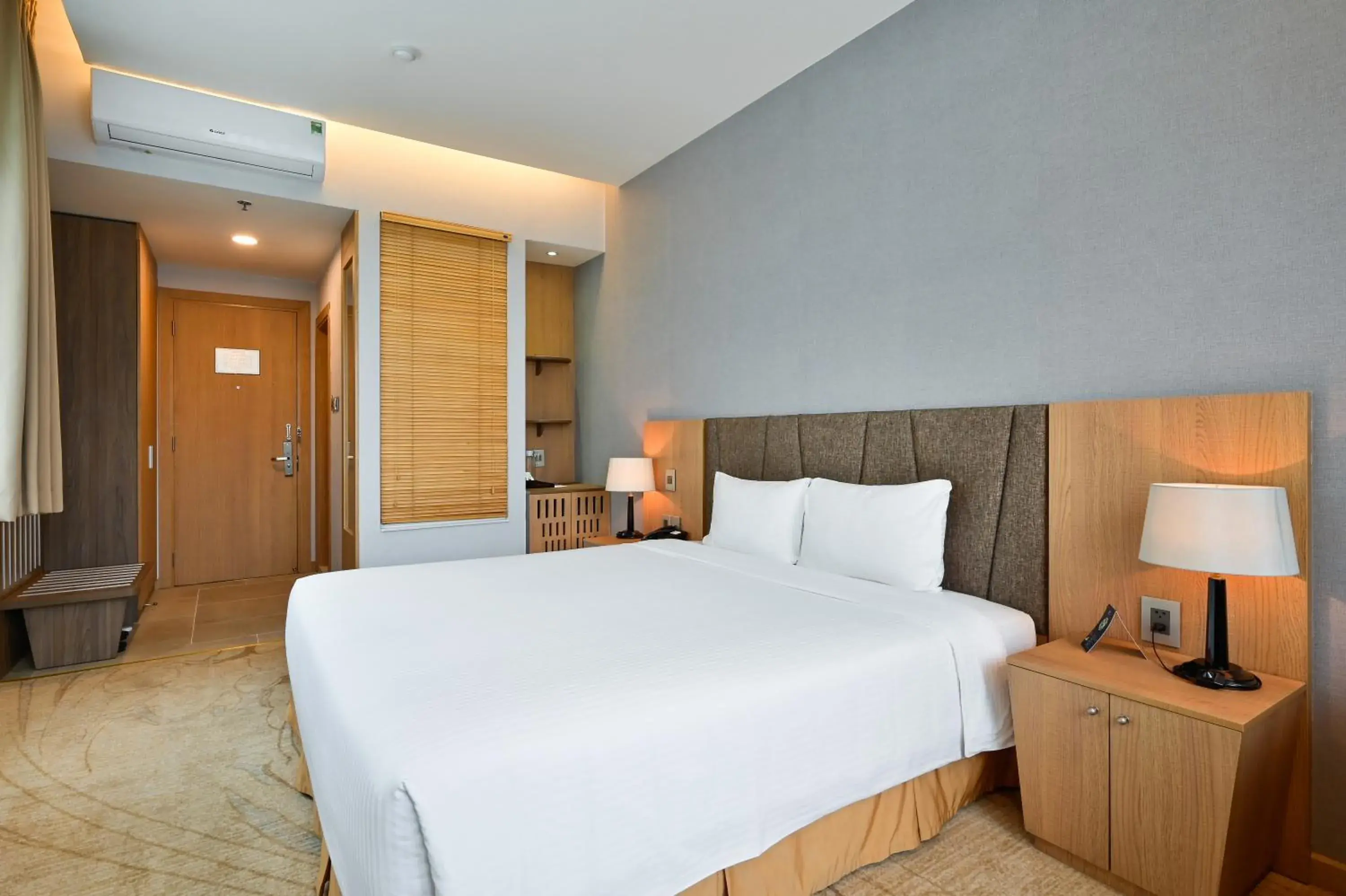 Bed in Muong Thanh Grand Saigon Centre Hotel