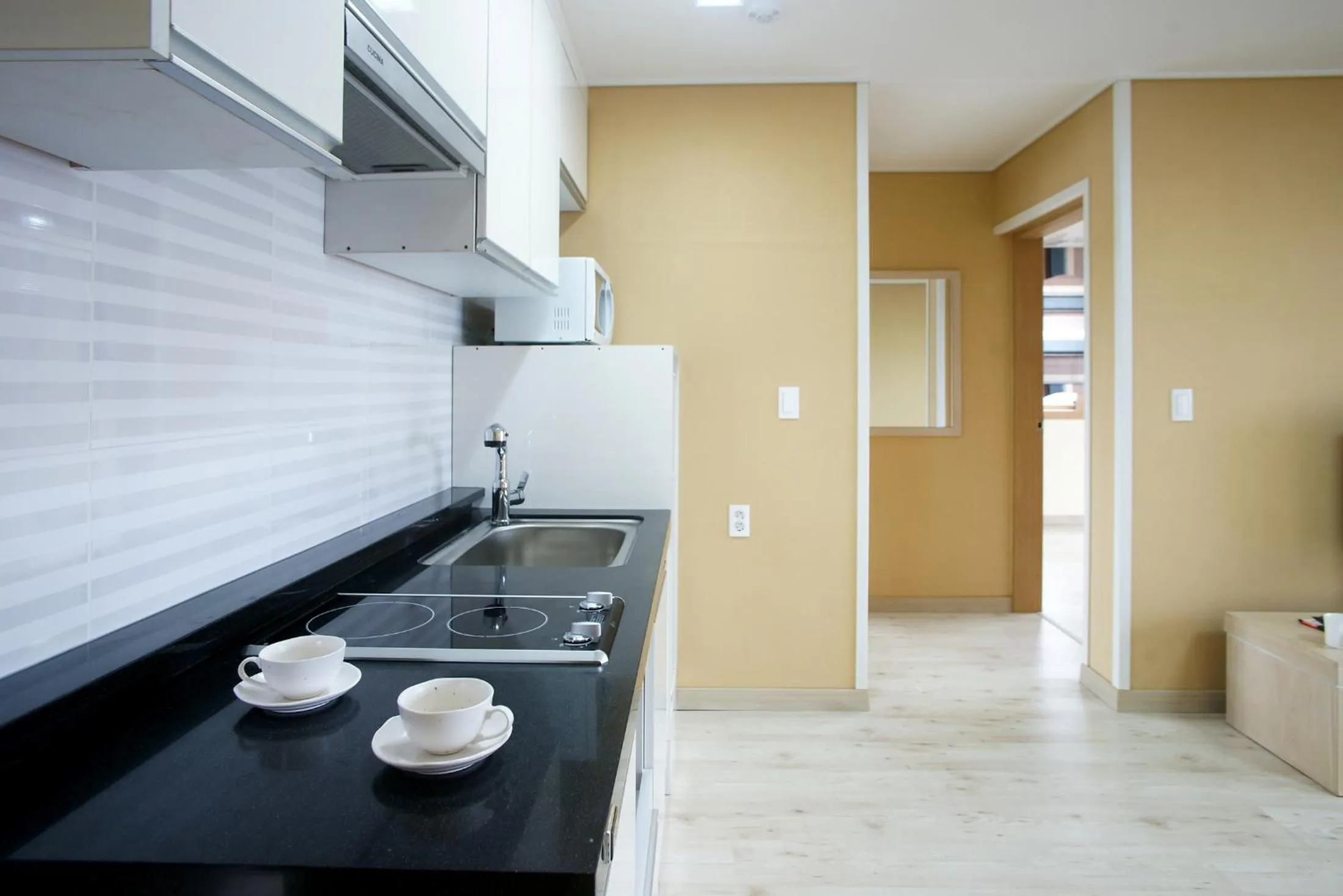 Kitchen or kitchenette in Oceantree House