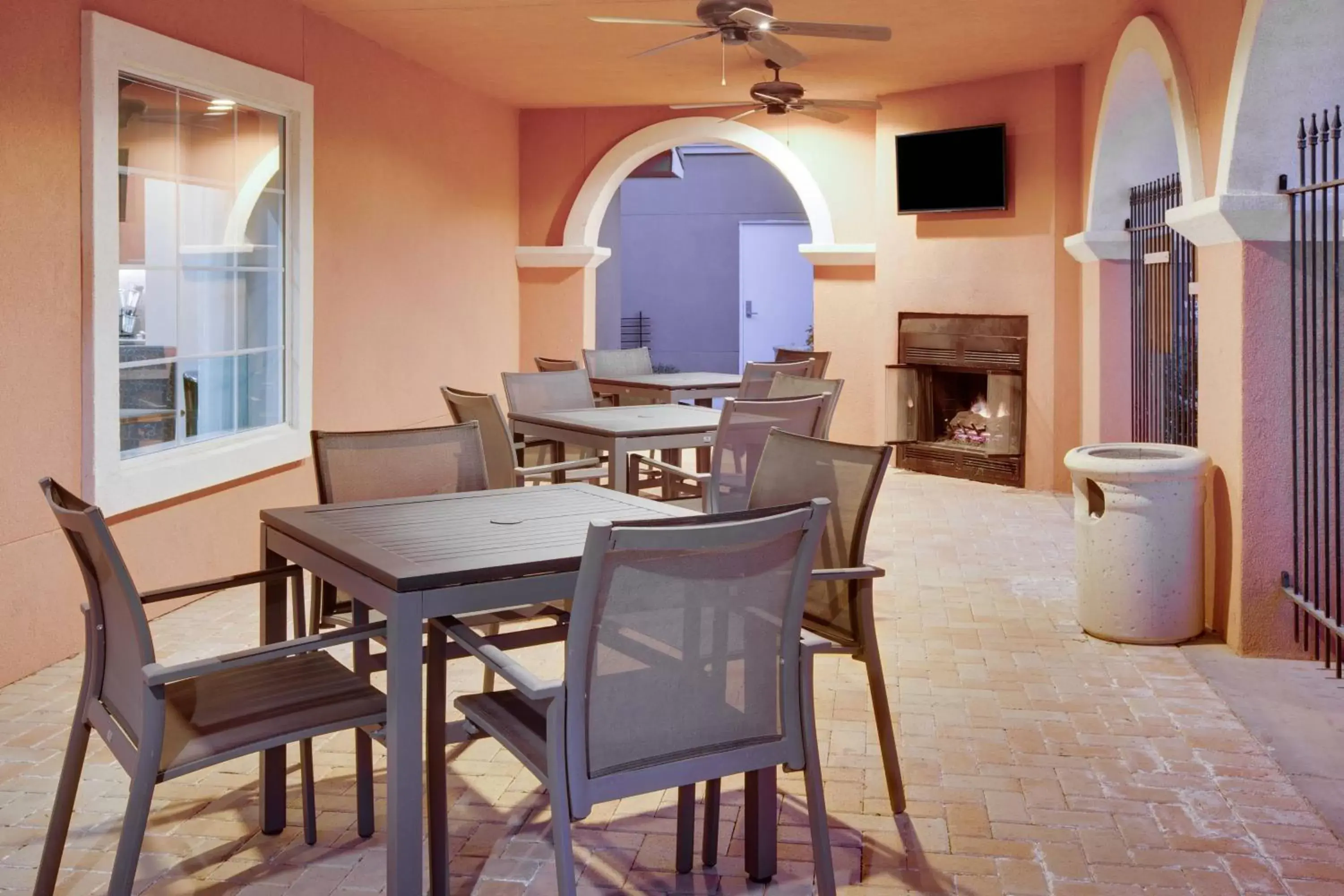 Property building, Dining Area in Residence Inn Midland