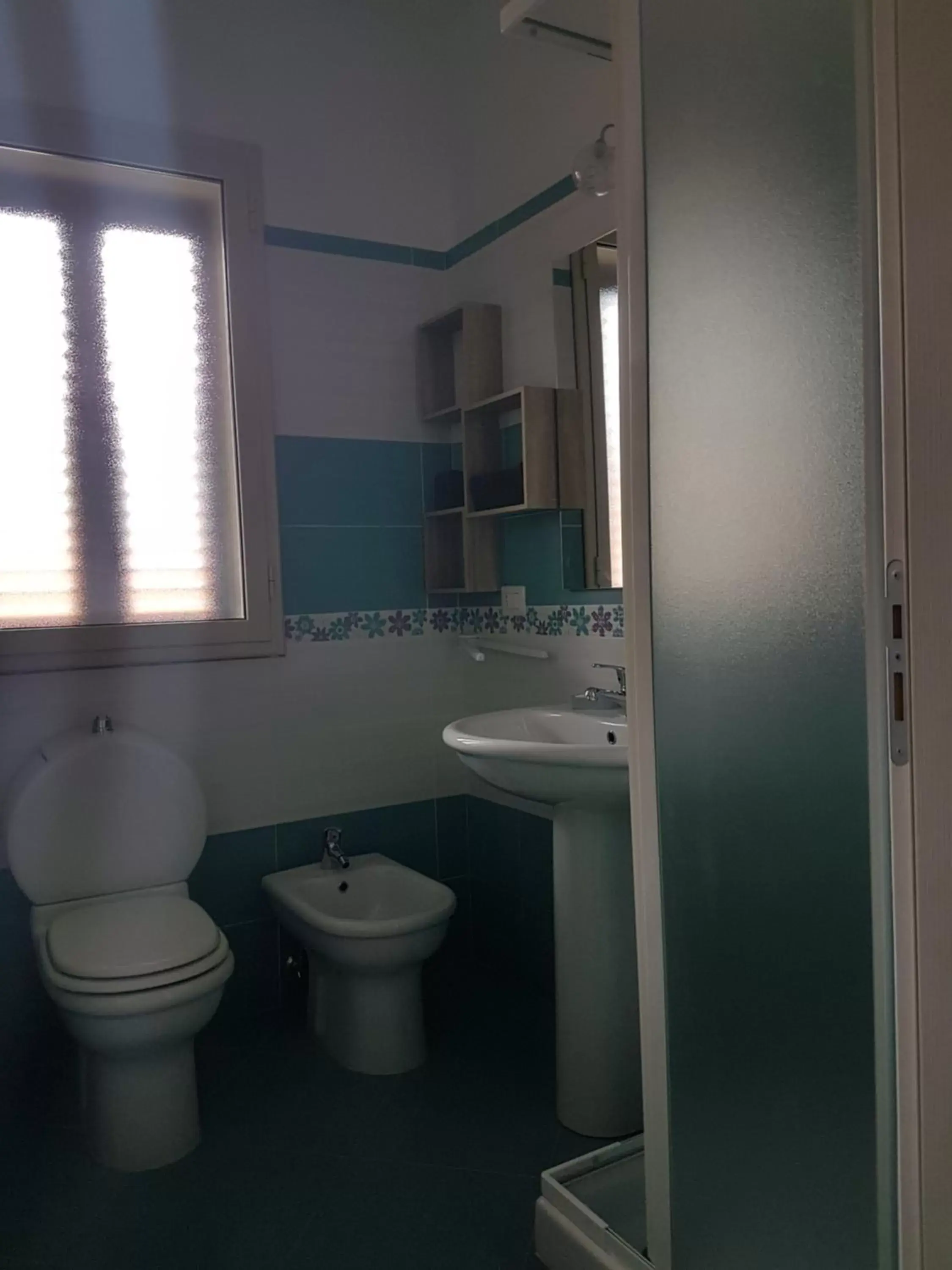 Activities, Bathroom in La Porta dell'Alcantara