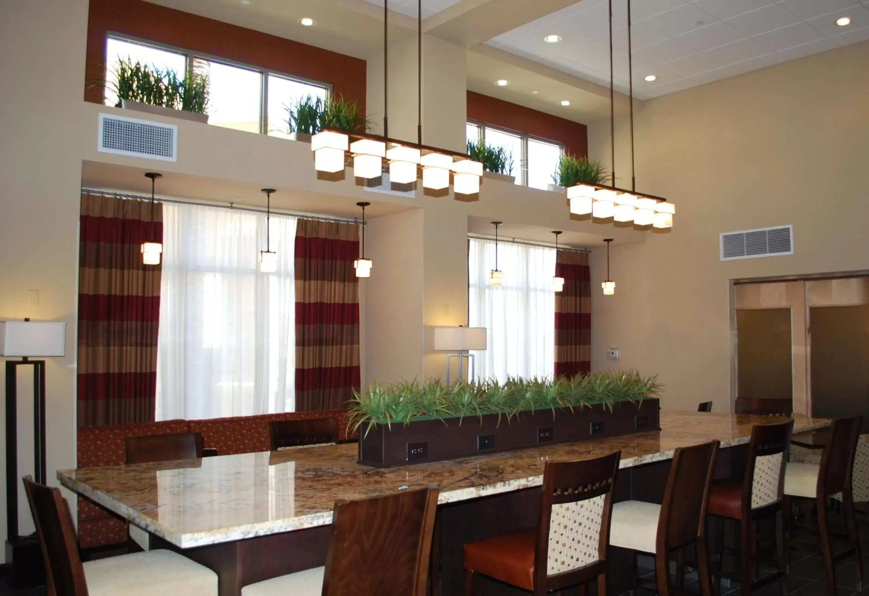 Lobby or reception, Dining Area in Hampton Inn & Suites Phoenix/Gilbert