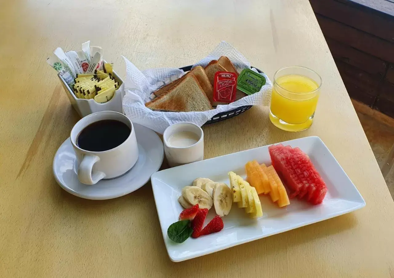 Breakfast in Casa Kaoba Hotel & Suites